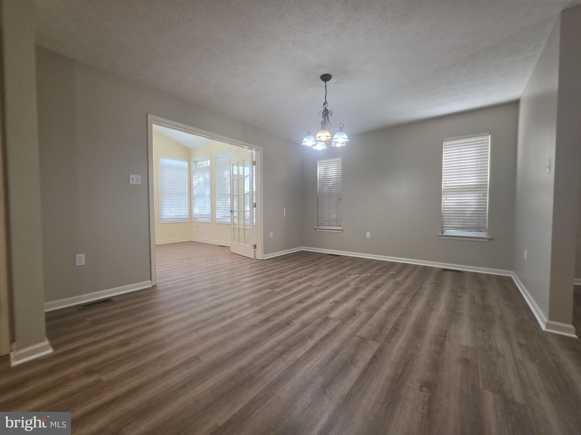 2066 HONEYSUCKLE LANE