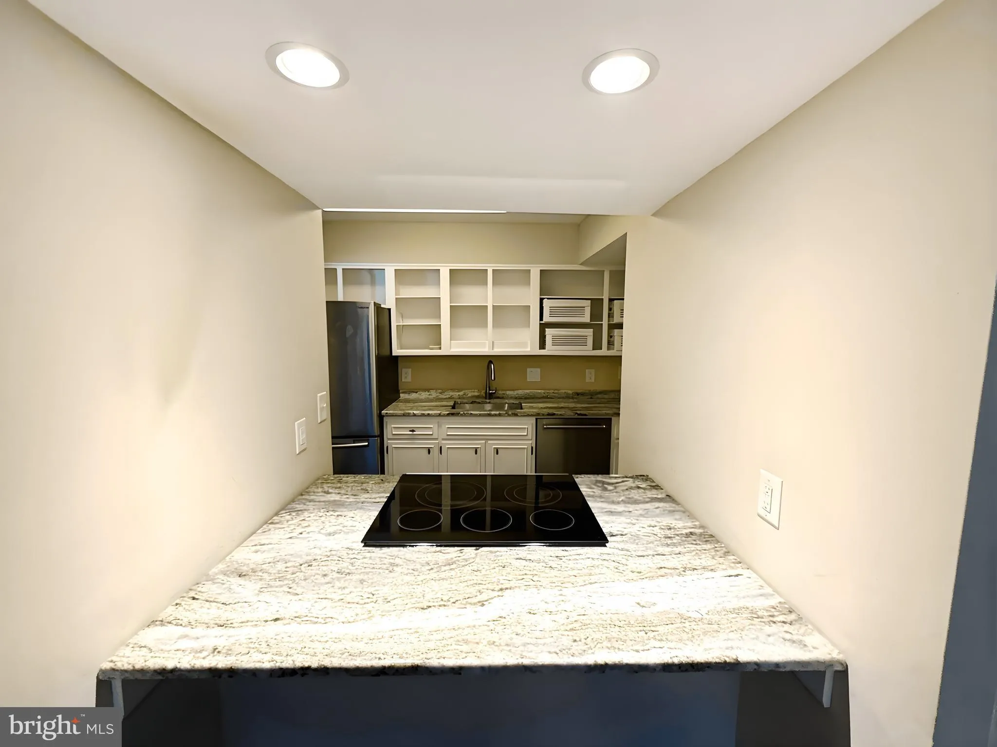 Newtown Square, Pennsylvania 19073, United States, 2 Bedrooms Bedrooms, ,2 BathroomsBathrooms,Residential,Active,222231