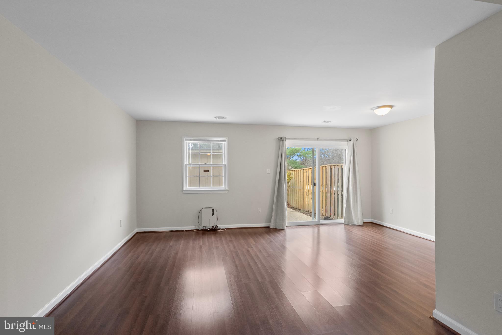 VILLAGE OF LONG REACH - Residential