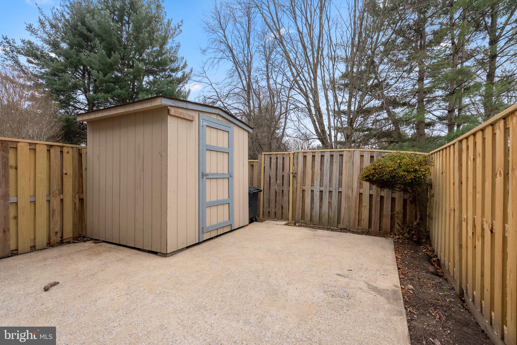 VILLAGE OF LONG REACH - Residential