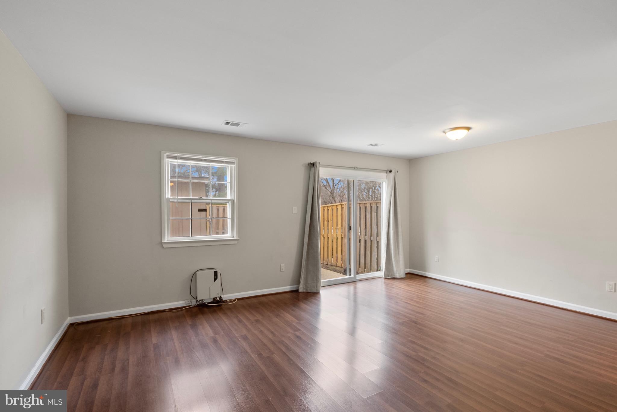 VILLAGE OF LONG REACH - Residential