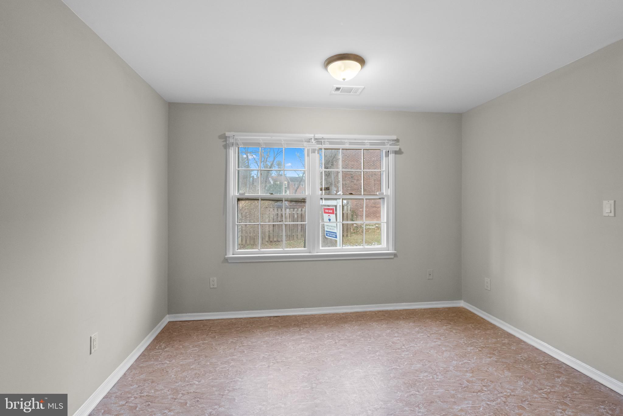 VILLAGE OF LONG REACH - Residential