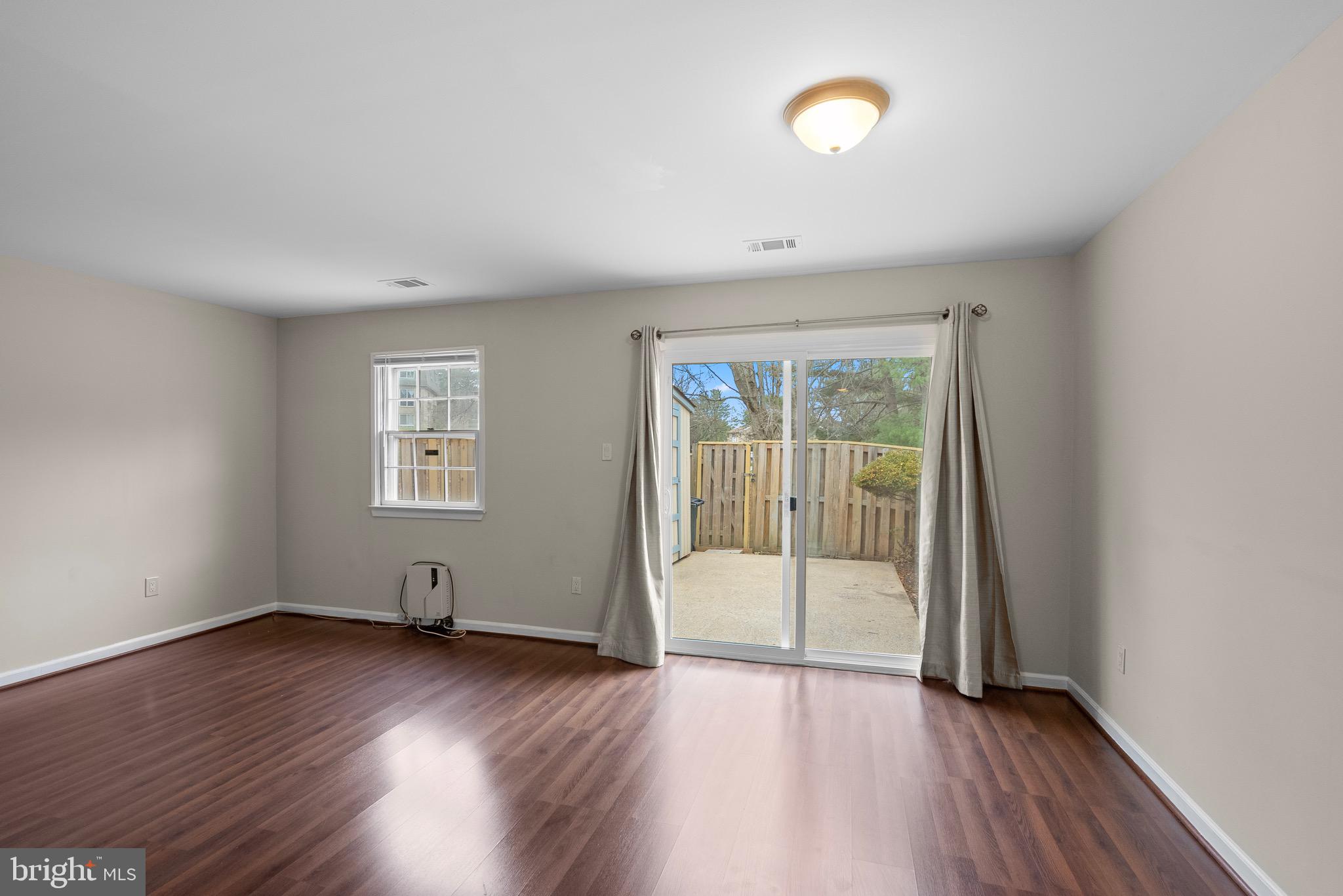 VILLAGE OF LONG REACH - Residential