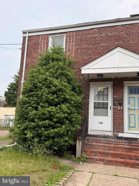 Townhouse For Sale - 510 Deklyn Avenue<br/> TRENTON, NJ 08610