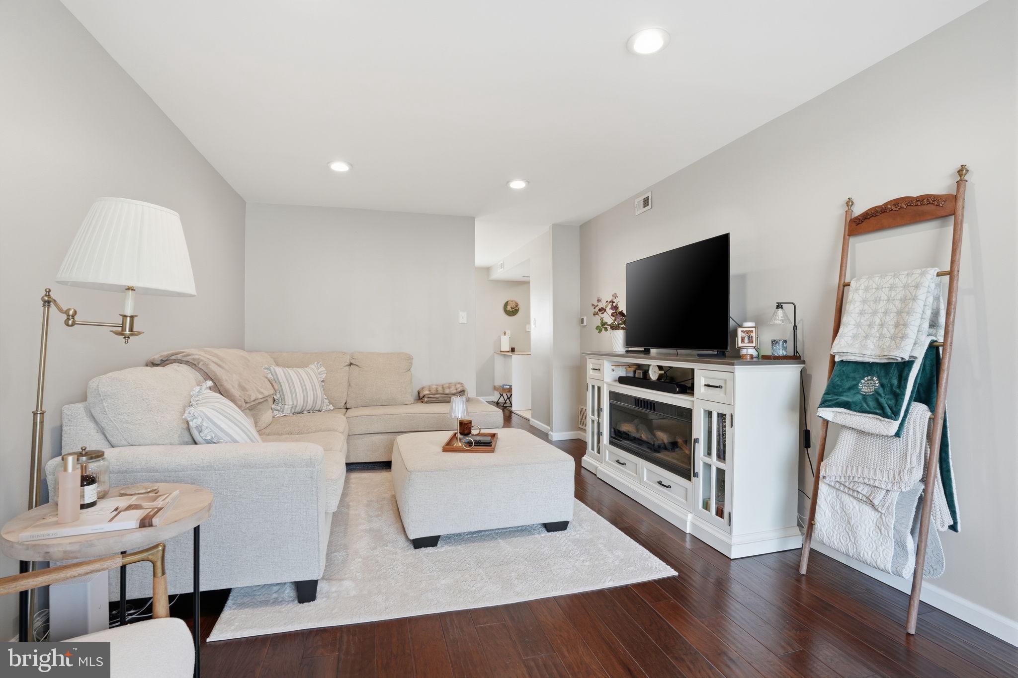 CLUSTERS - Residential