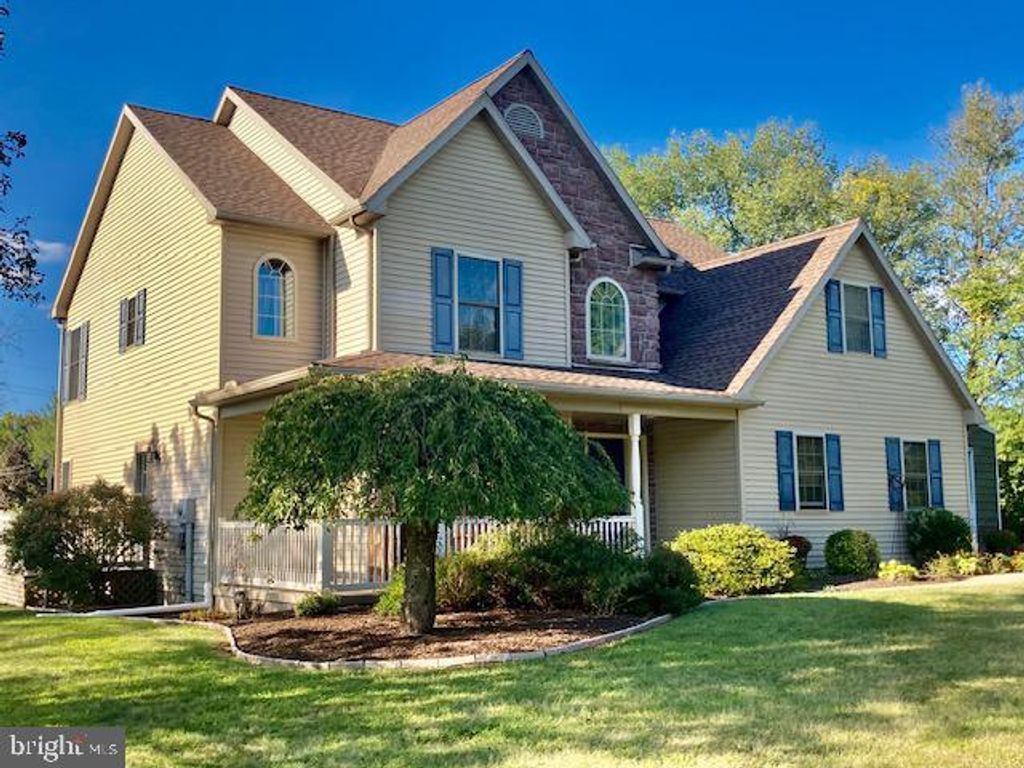 Photo of 125 Brunners Grove Road, REINHOLDS, PA 17569 (MLS # PALA2076616)