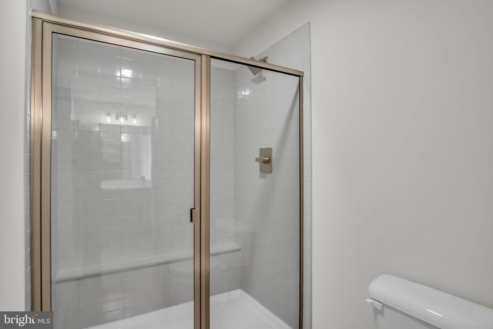 AUTUMN CHASE - Residential