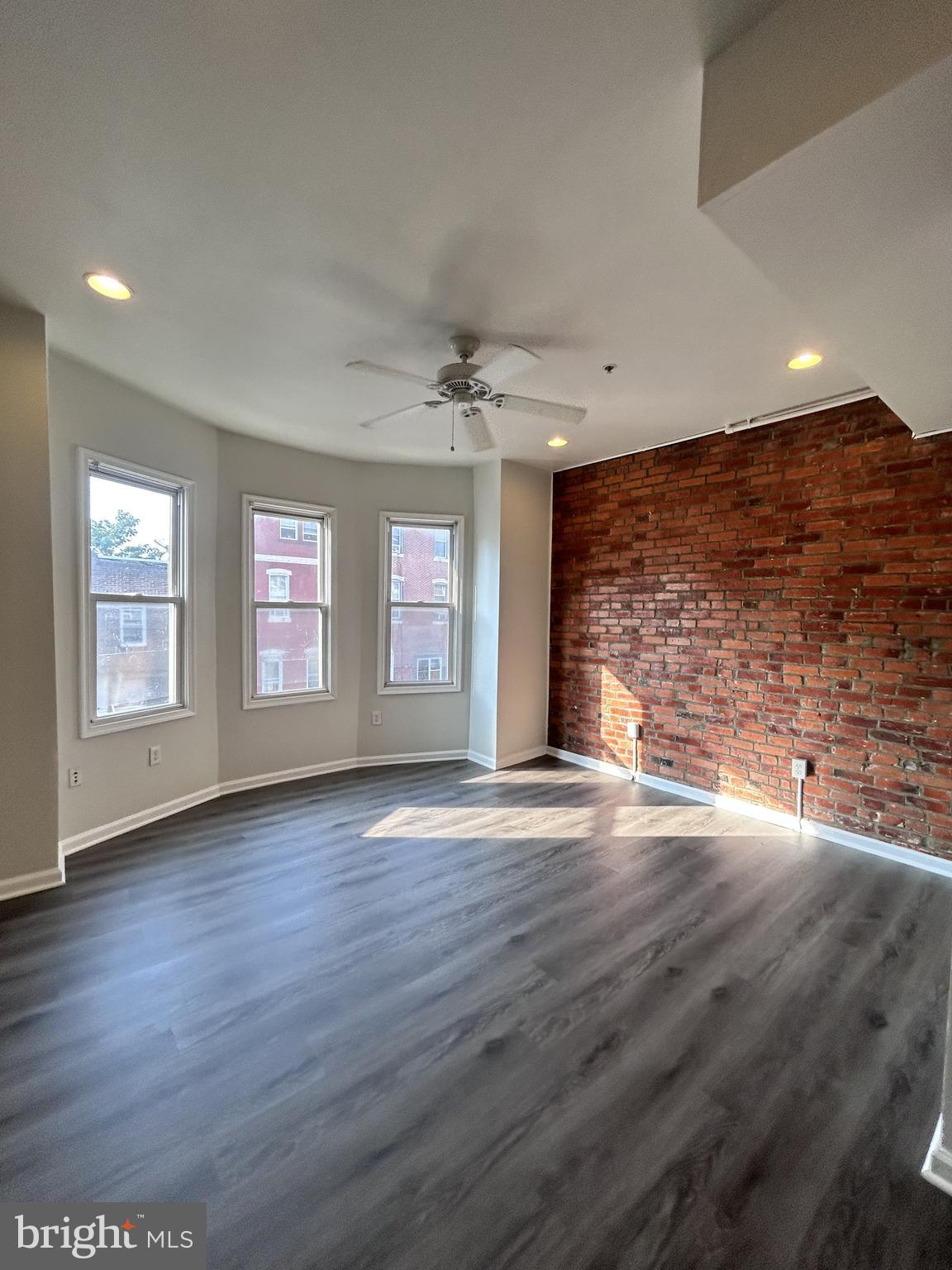 3109 FRANKFORD AVENUE 2