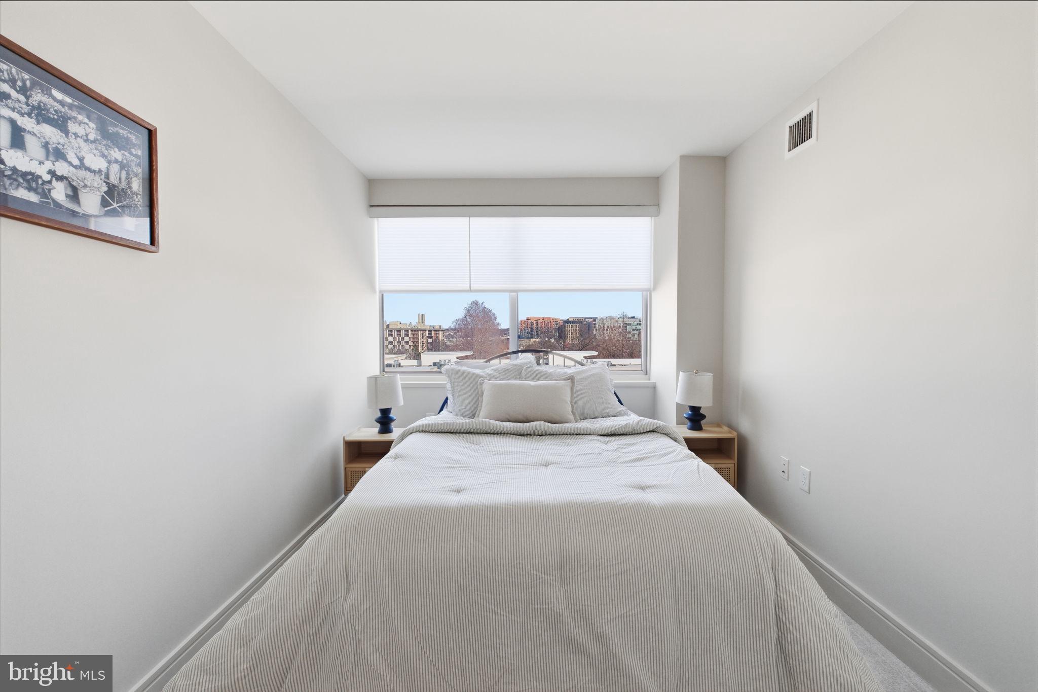 800 4TH STREET SW N717