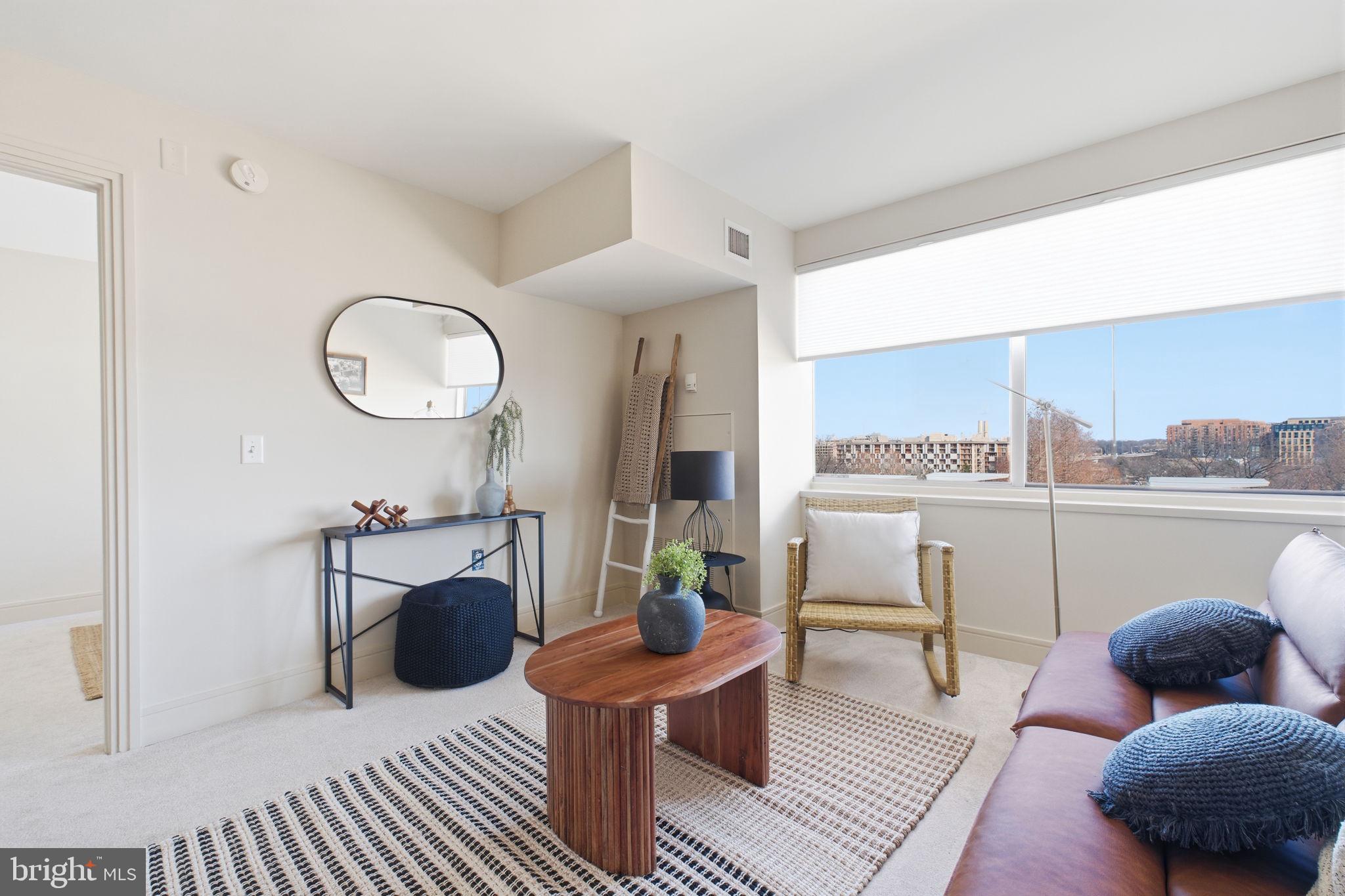 800 4TH STREET SW N717