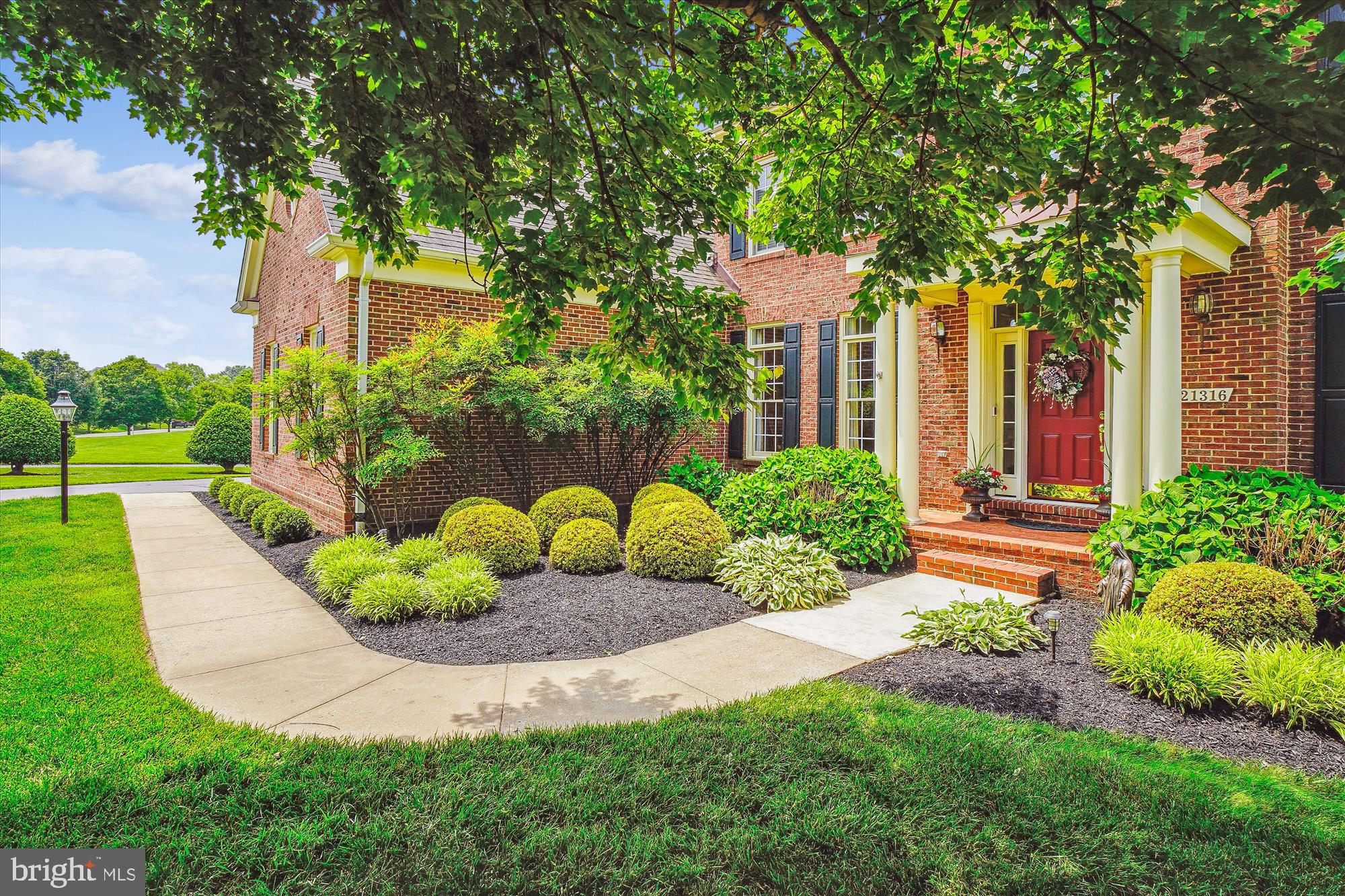 GOLF ESTATES - Residential Lease