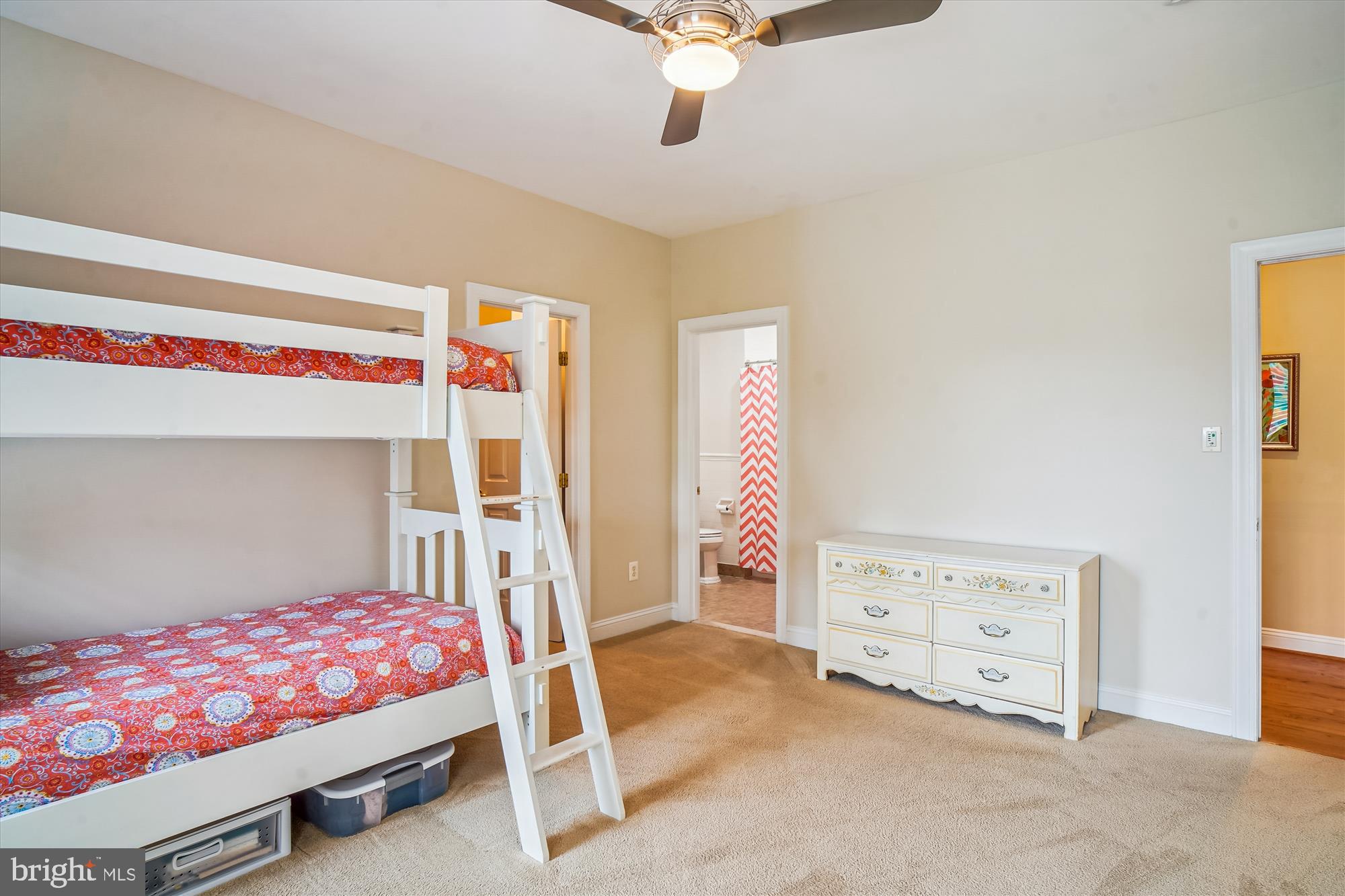 GOLF ESTATES - Residential Lease