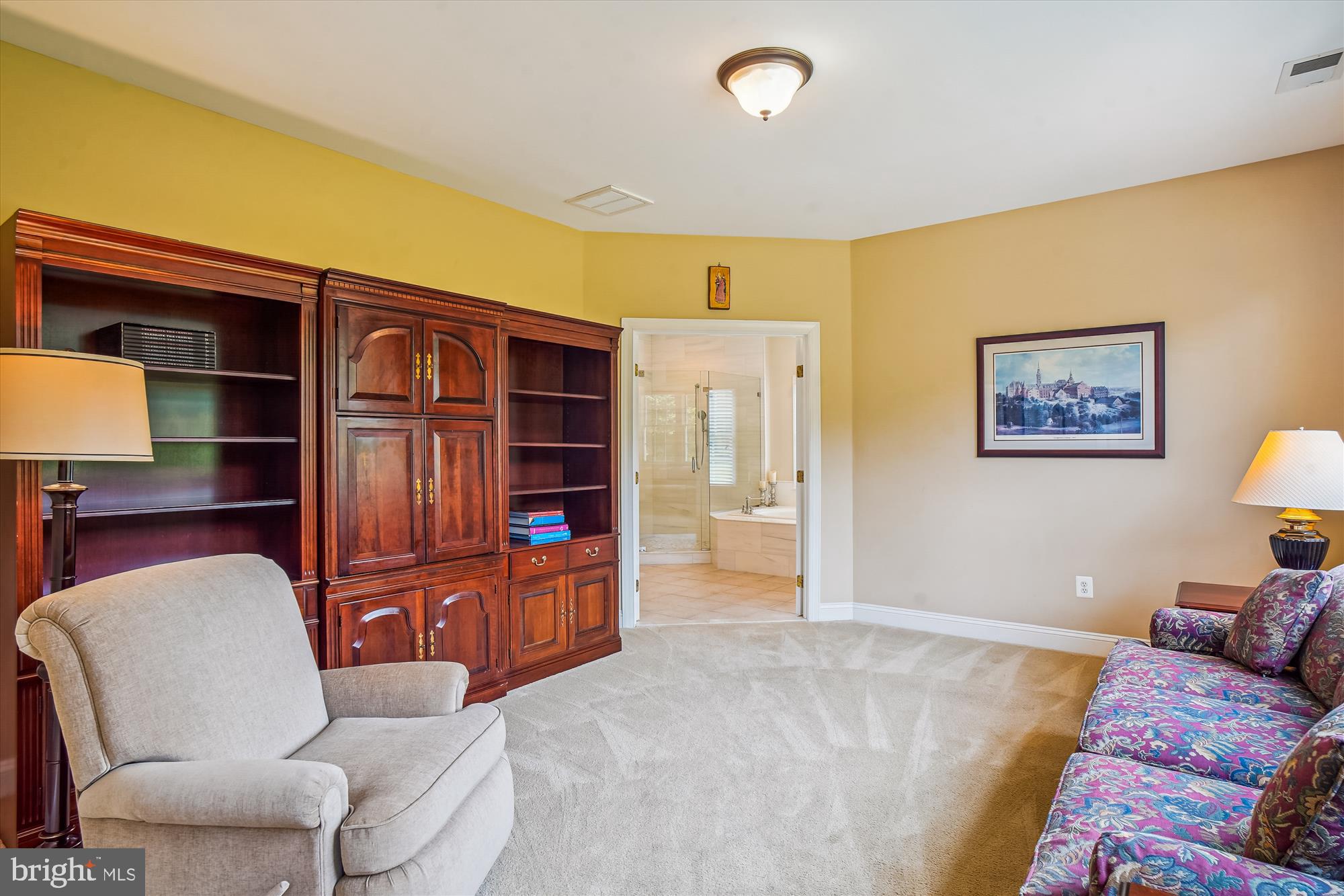 GOLF ESTATES - Residential Lease