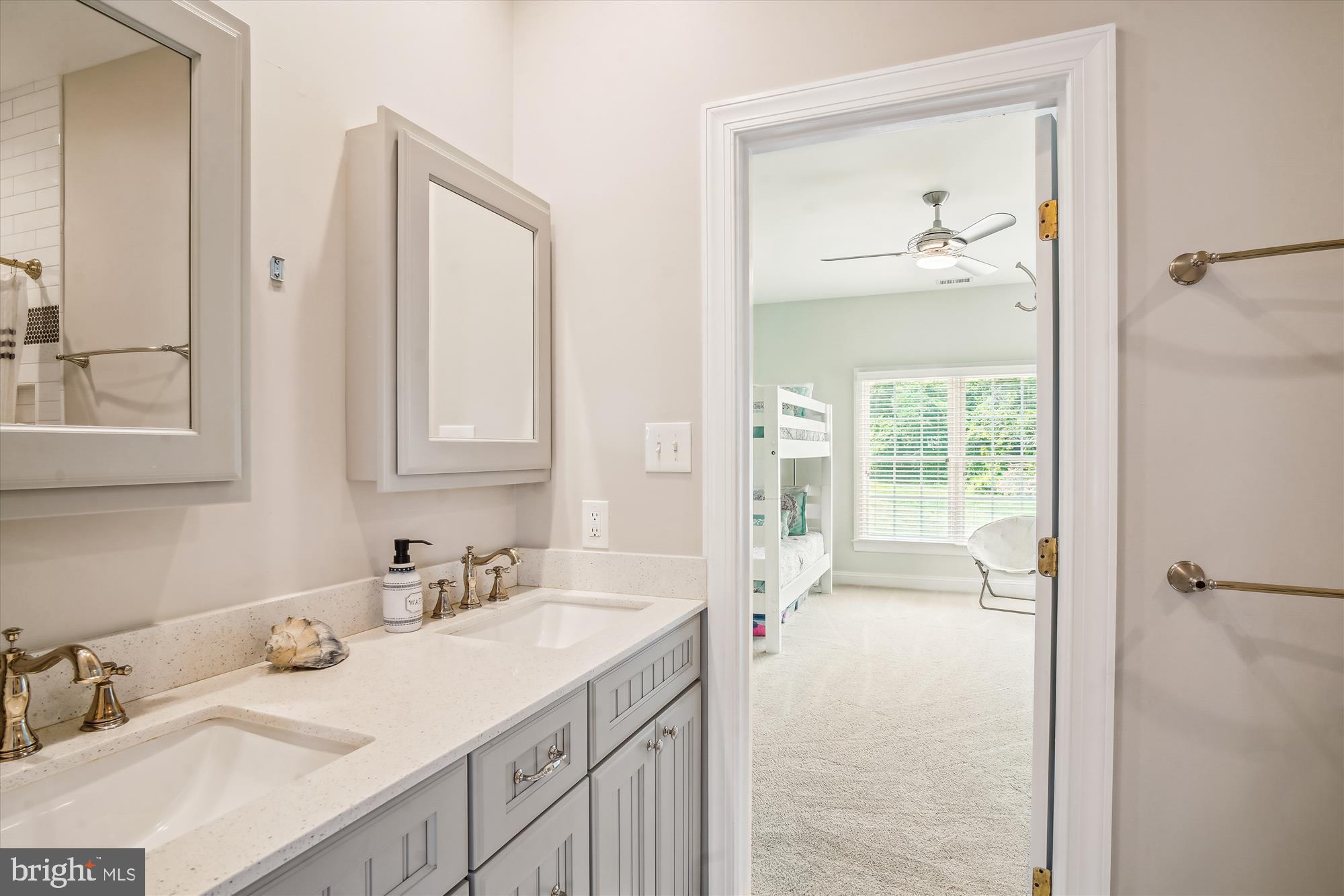 GOLF ESTATES - Residential Lease