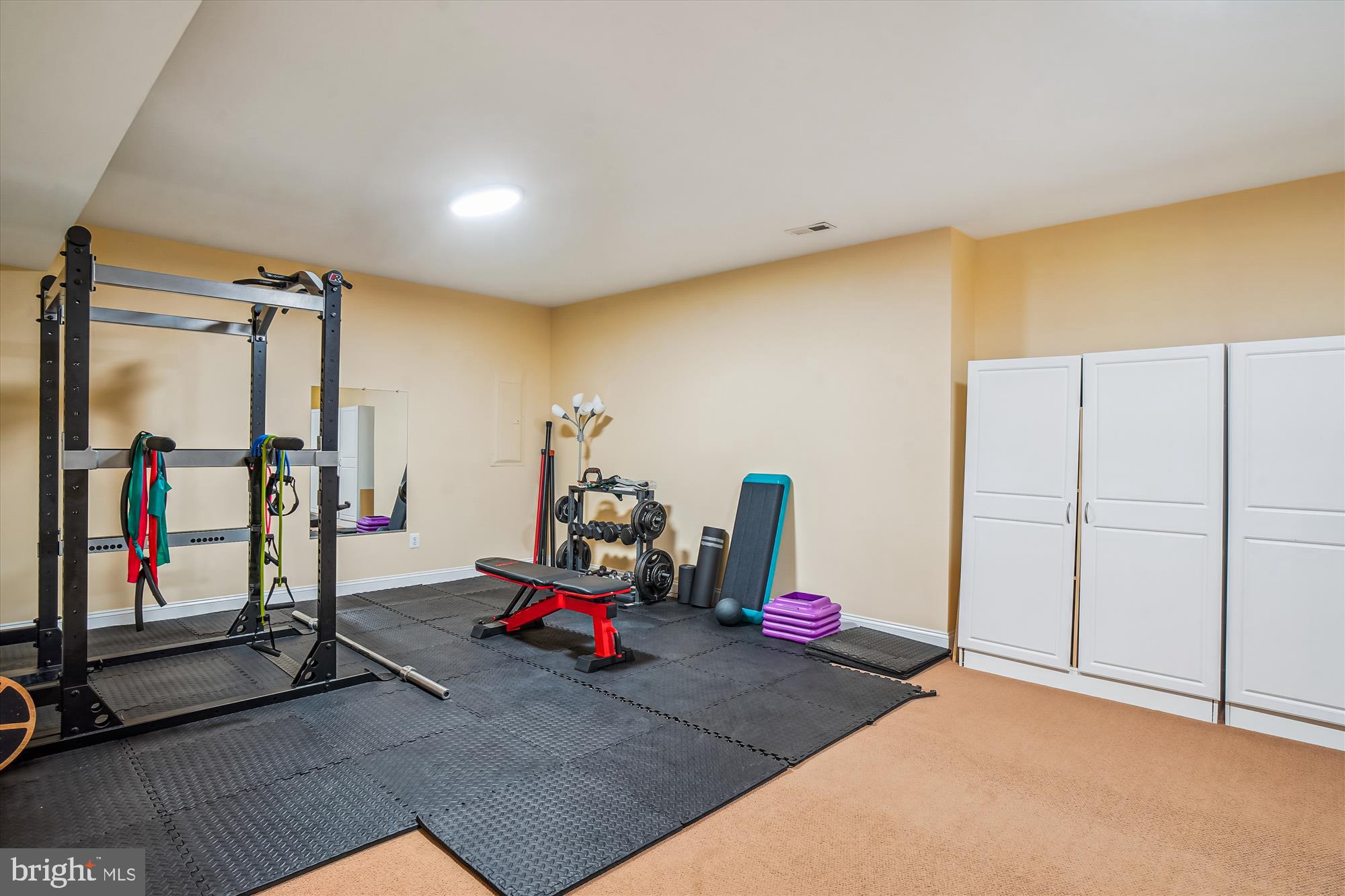 GOLF ESTATES - Residential Lease