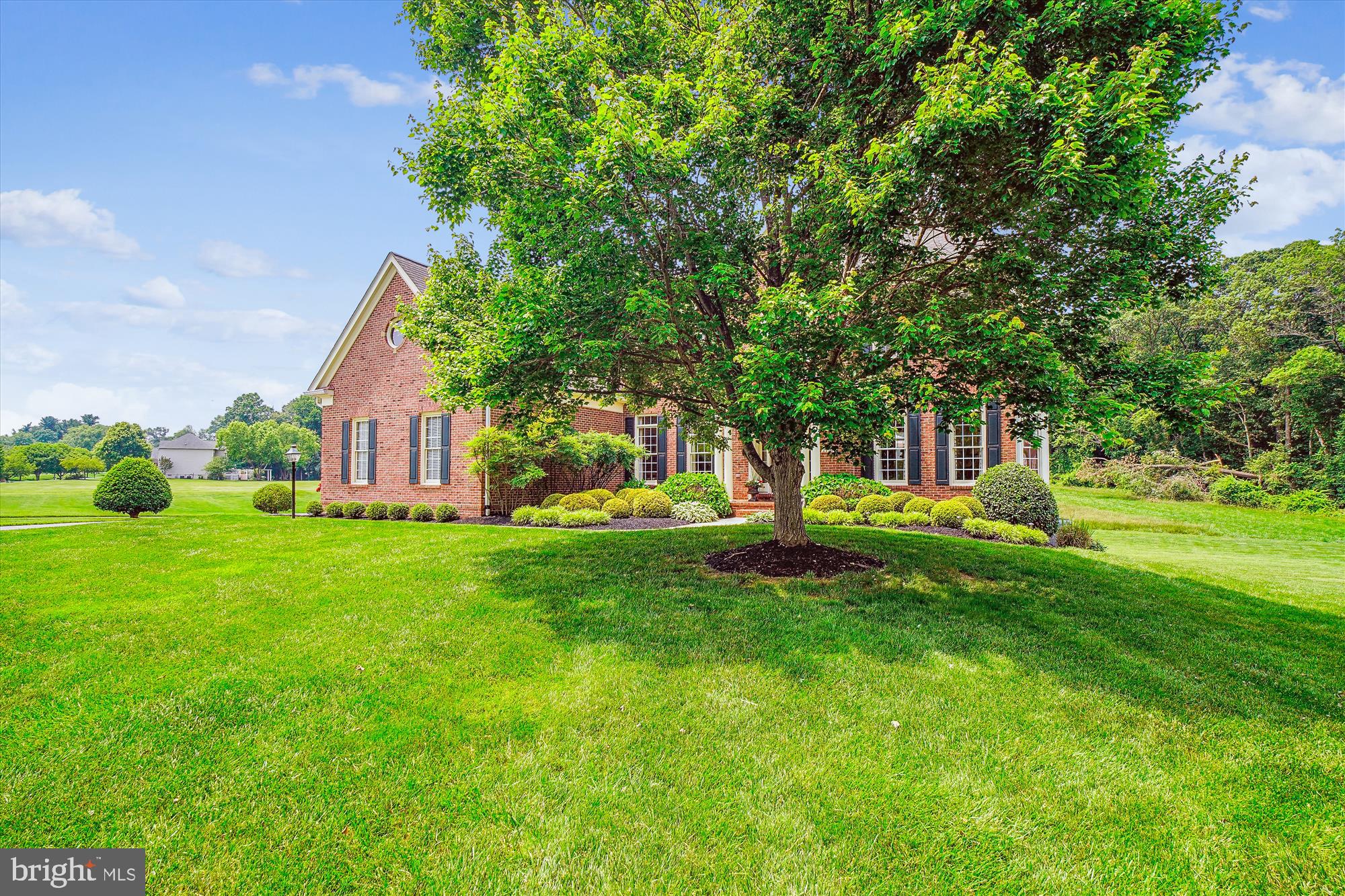 GOLF ESTATES - Residential Lease