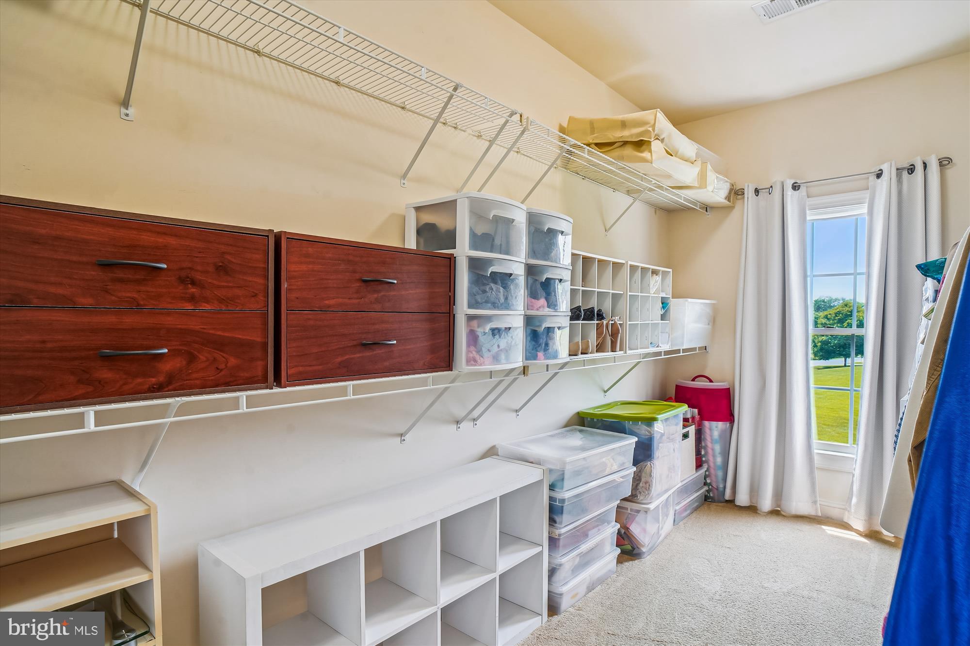 GOLF ESTATES - Residential Lease