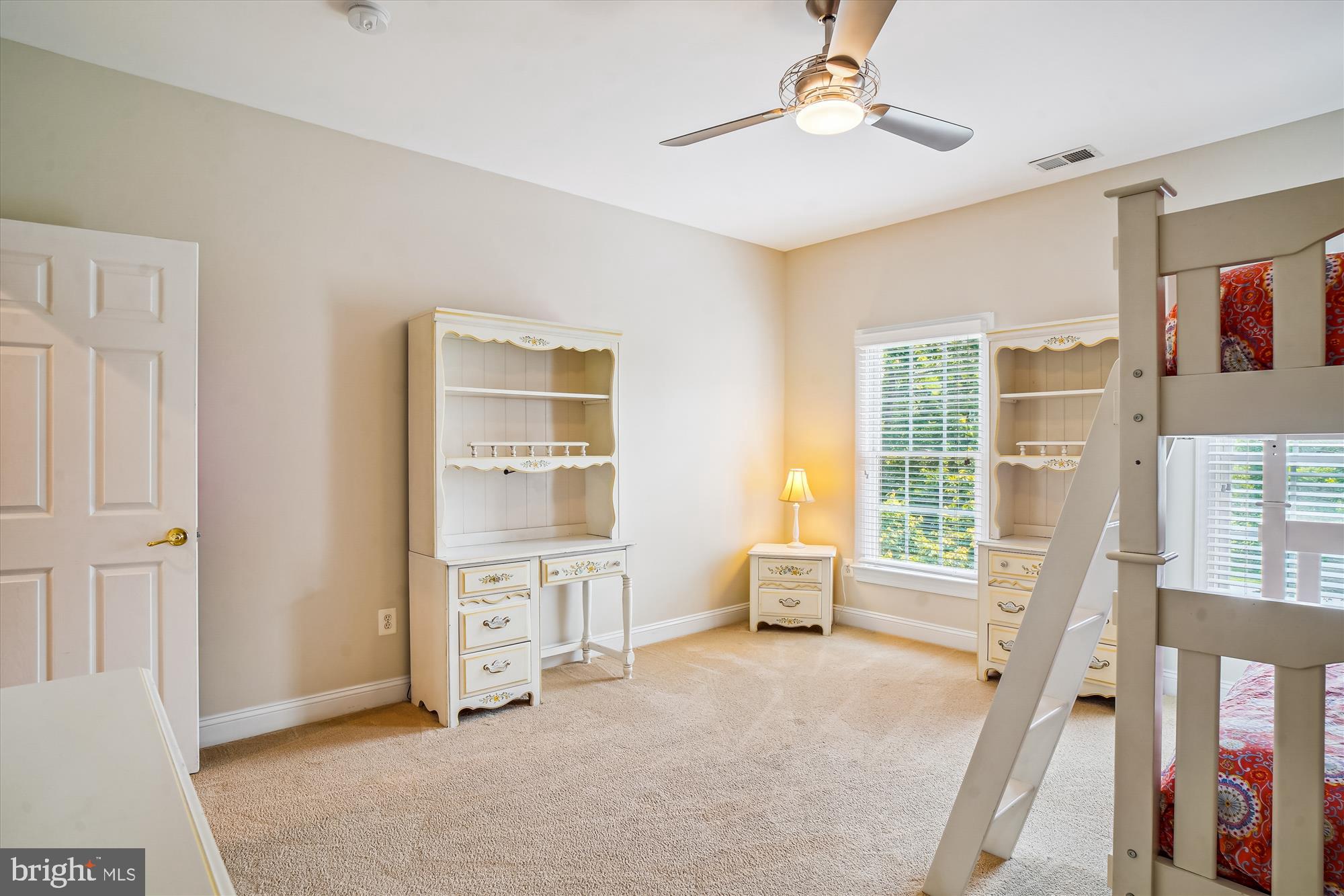 GOLF ESTATES - Residential Lease