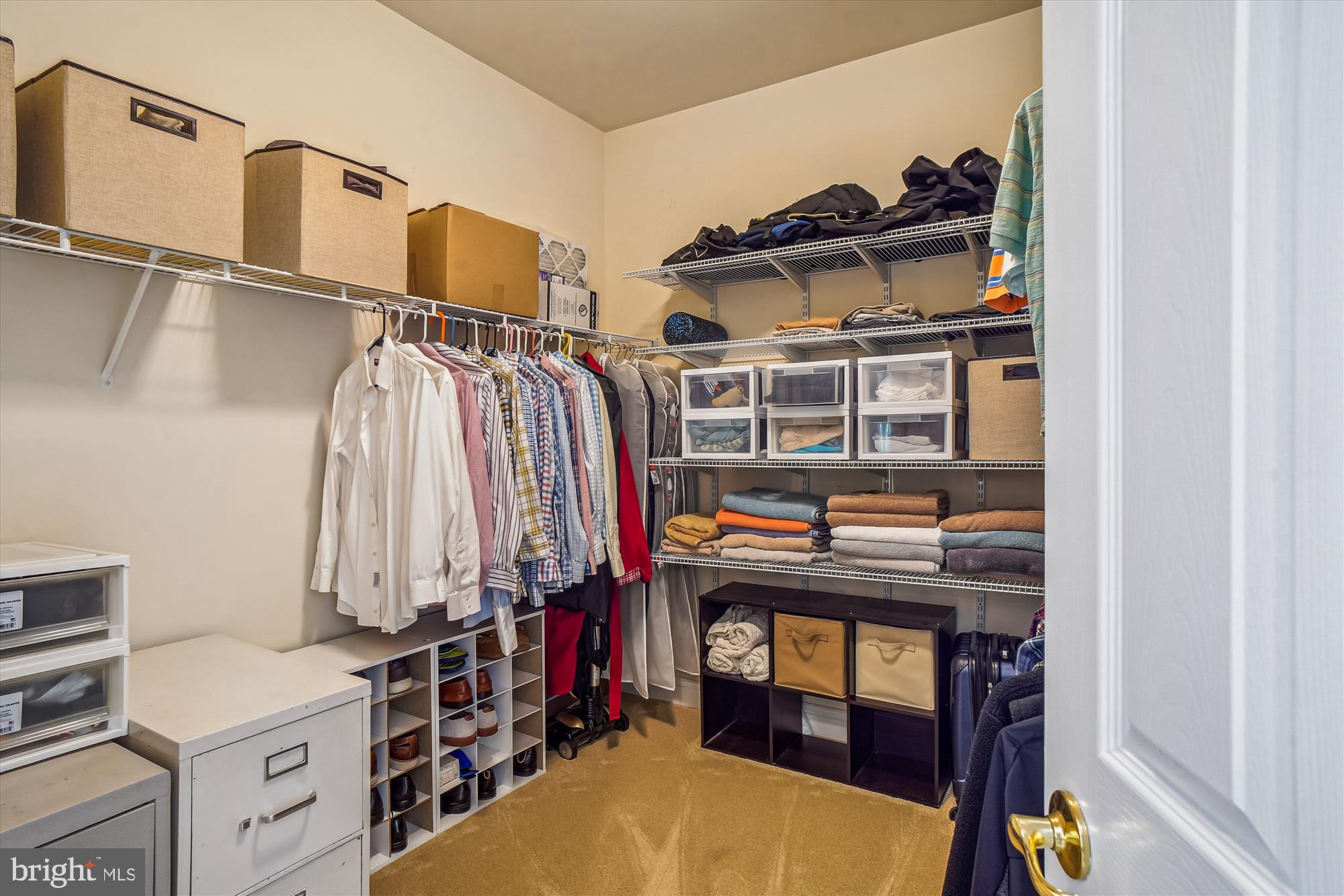 GOLF ESTATES - Residential Lease