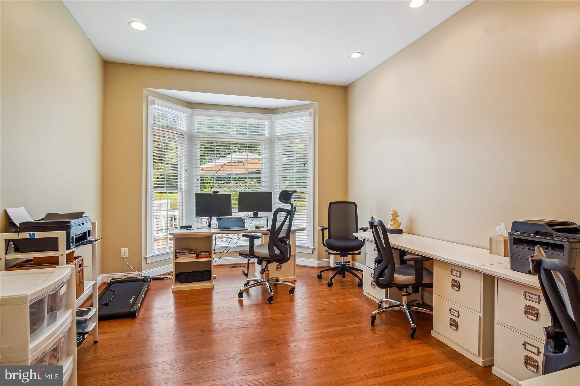 GOLF ESTATES - Residential Lease