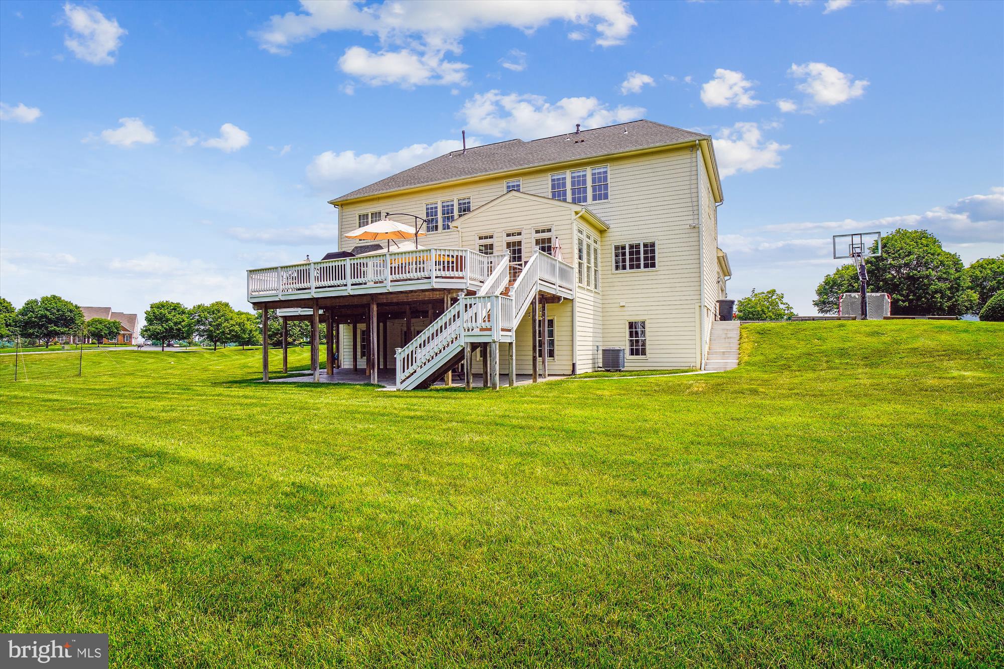 GOLF ESTATES - Residential Lease