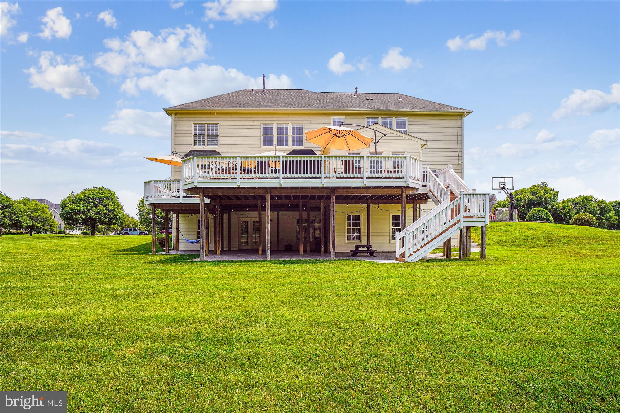 GOLF ESTATES - Residential Lease