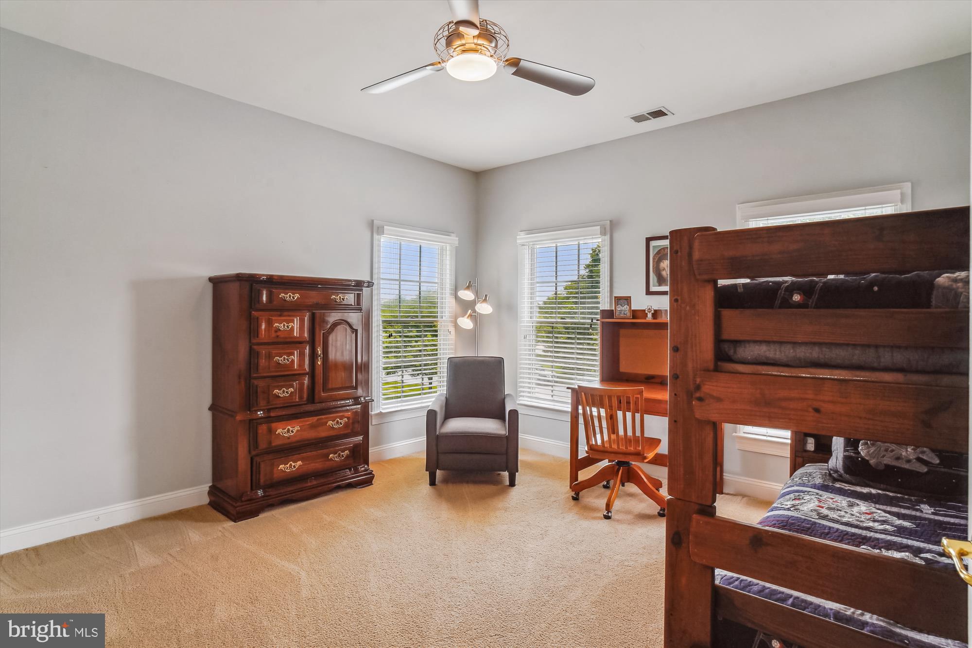 GOLF ESTATES - Residential Lease