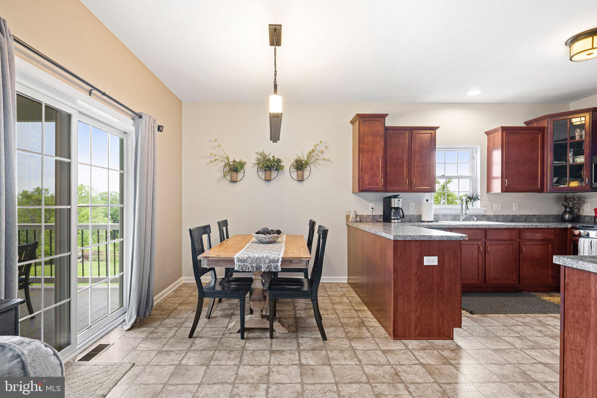 CEDAR MILL - Residential