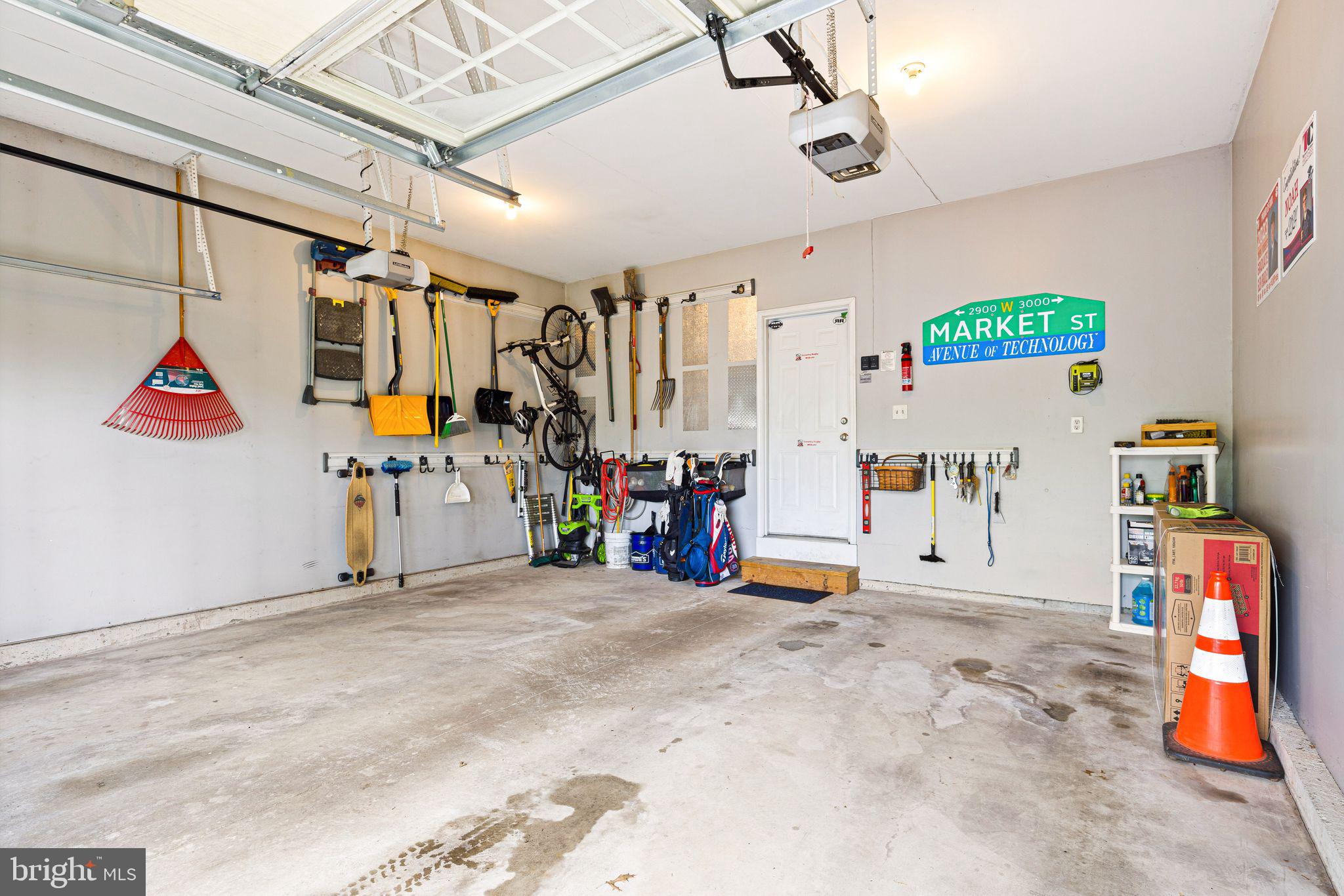CEDAR MILL - Residential
