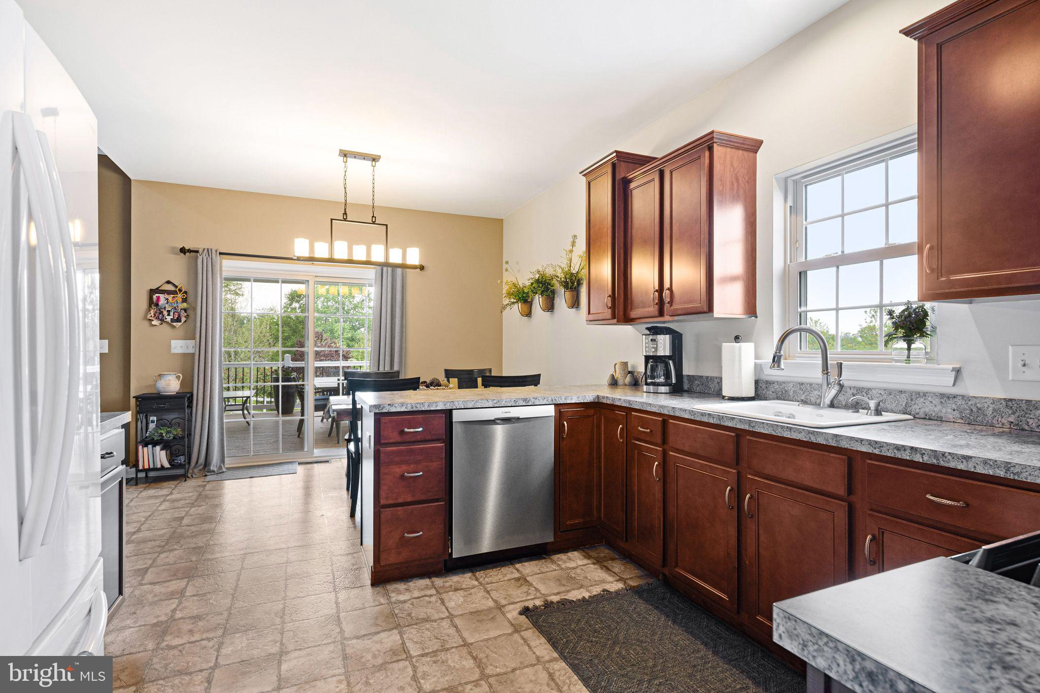 CEDAR MILL - Residential