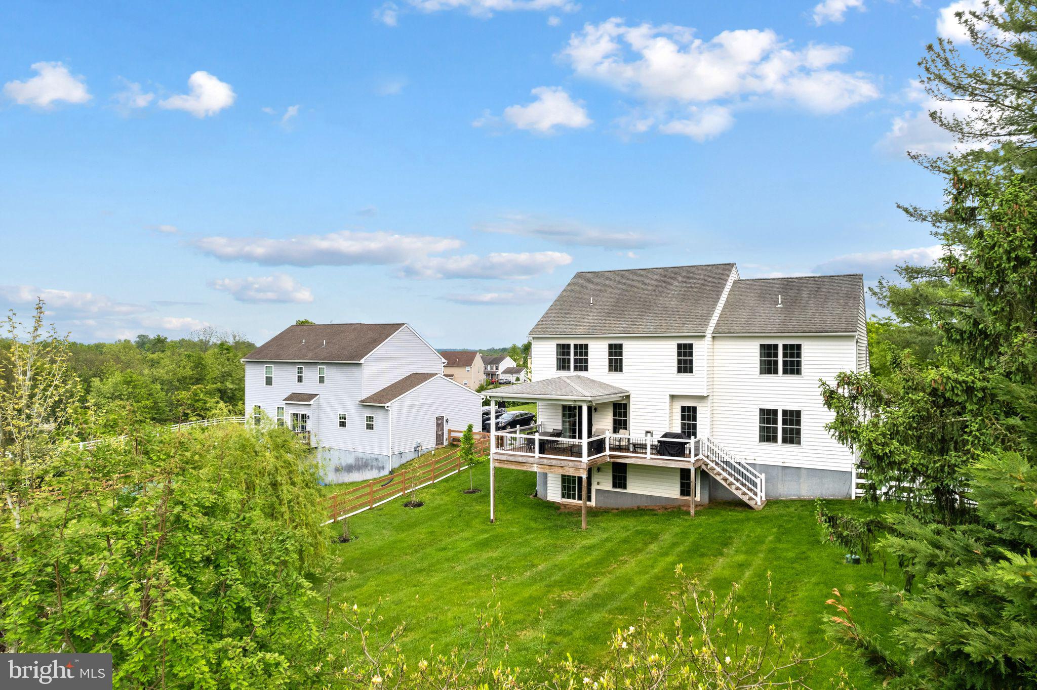 CEDAR MILL - Residential