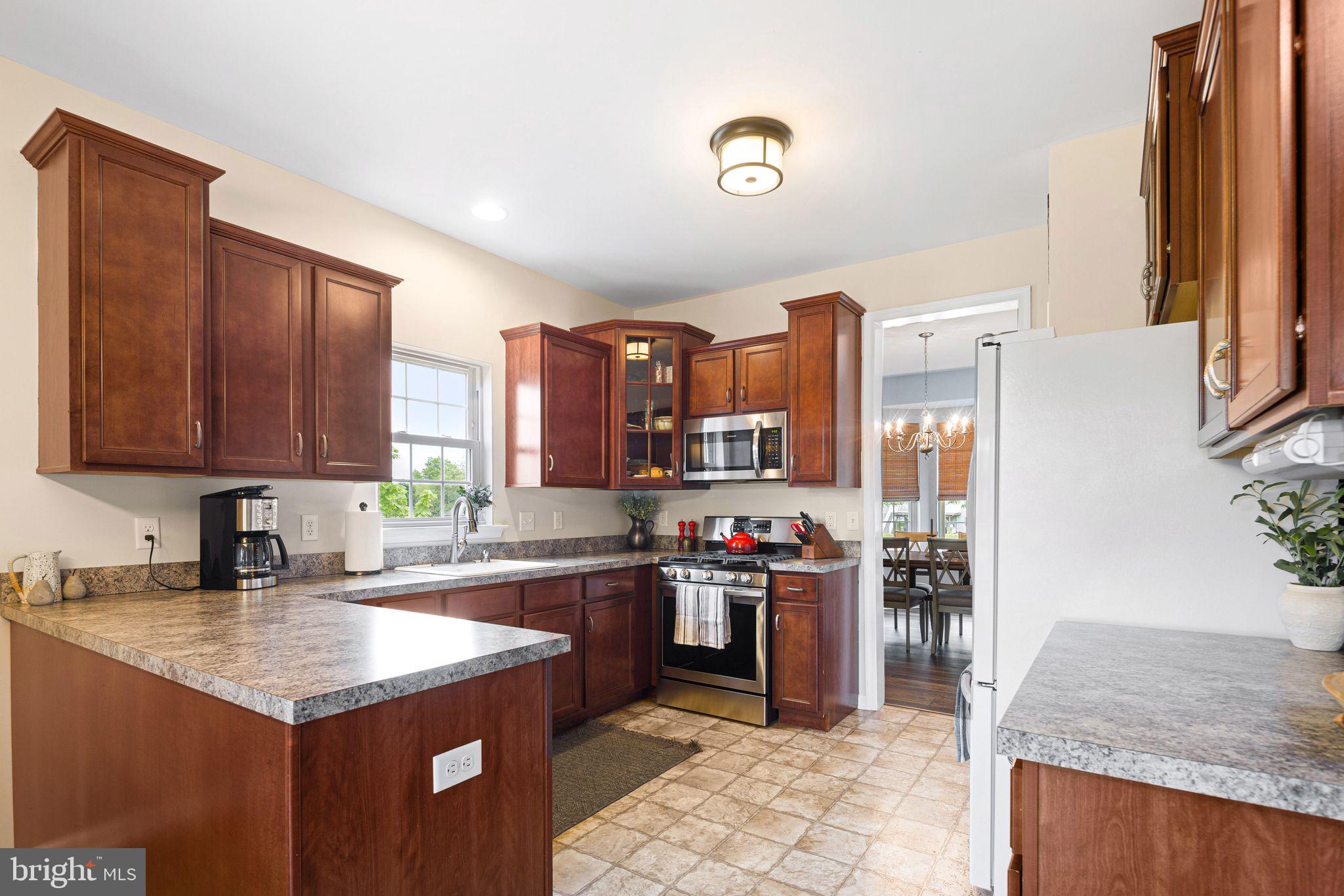 CEDAR MILL - Residential