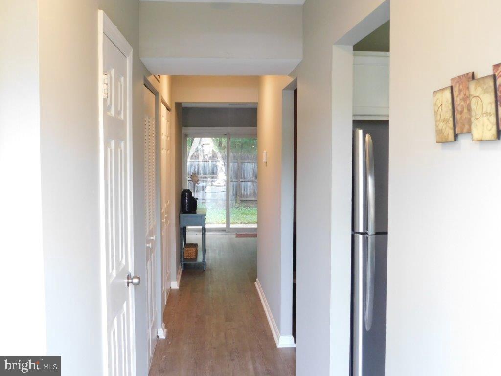 1220 THOMAS JEFFERSON PLACE