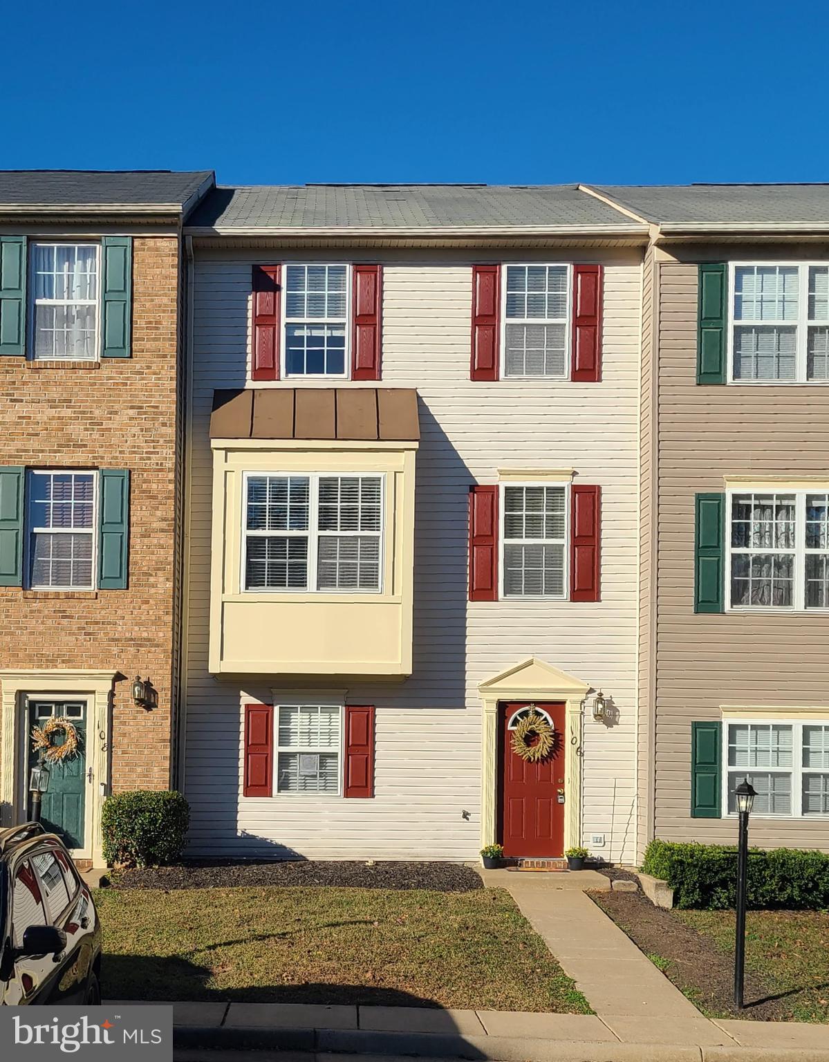 CHARLESTOWN COMMONS - Residential Lease