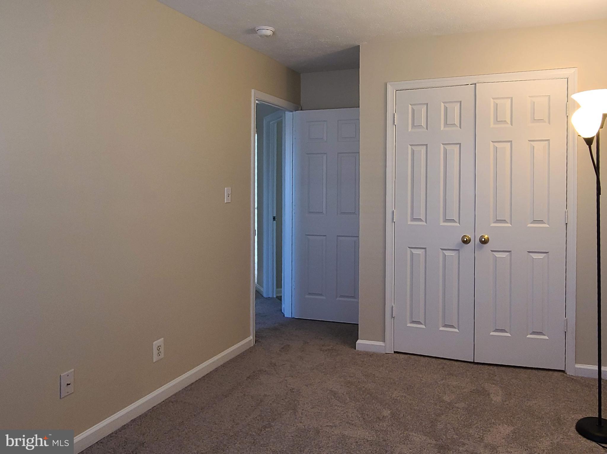 CHARLESTOWN COMMONS - Residential Lease