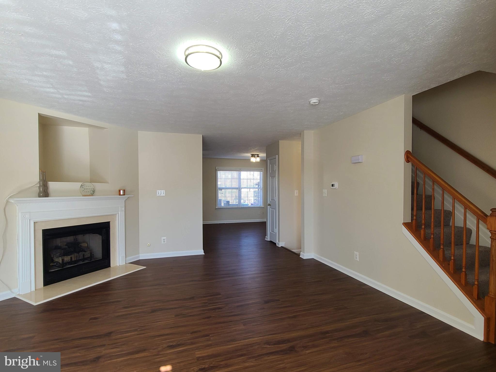 CHARLESTOWN COMMONS - Residential Lease