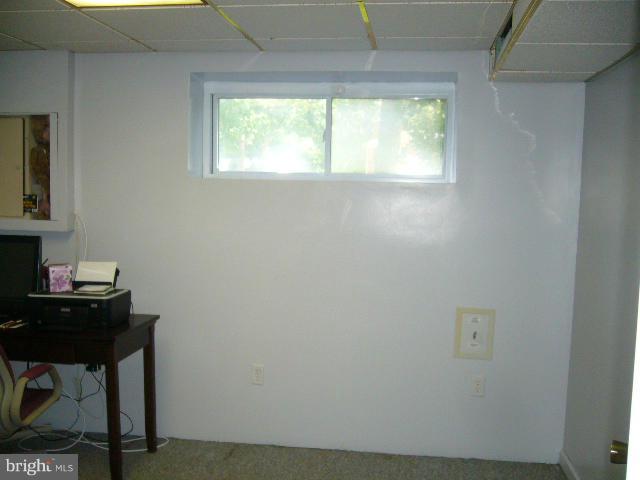 LANDMARK SQUARE - Residential