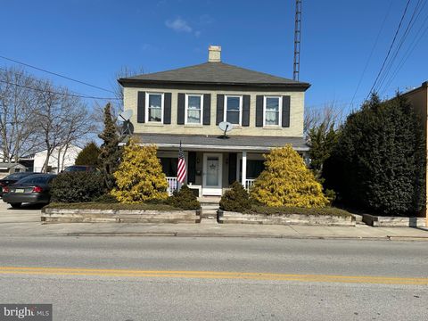 209 N 3RD STREET HANOVER PA 17331