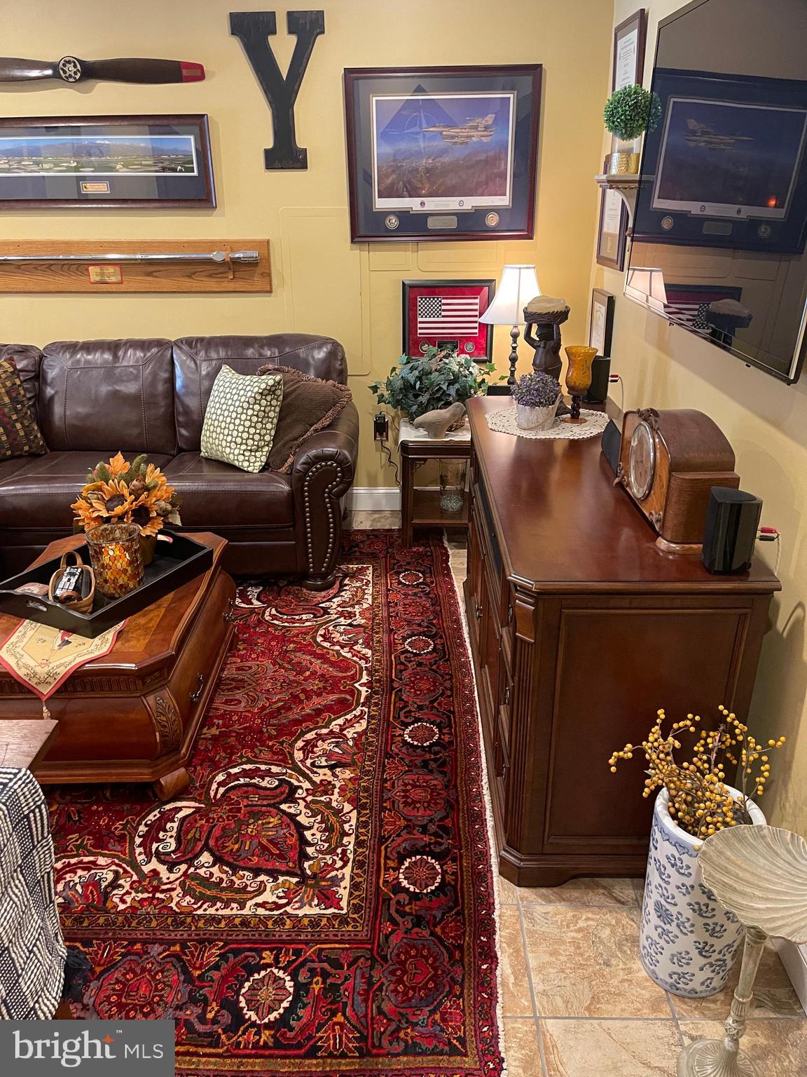 LAKE MONTCLAIR - Residential