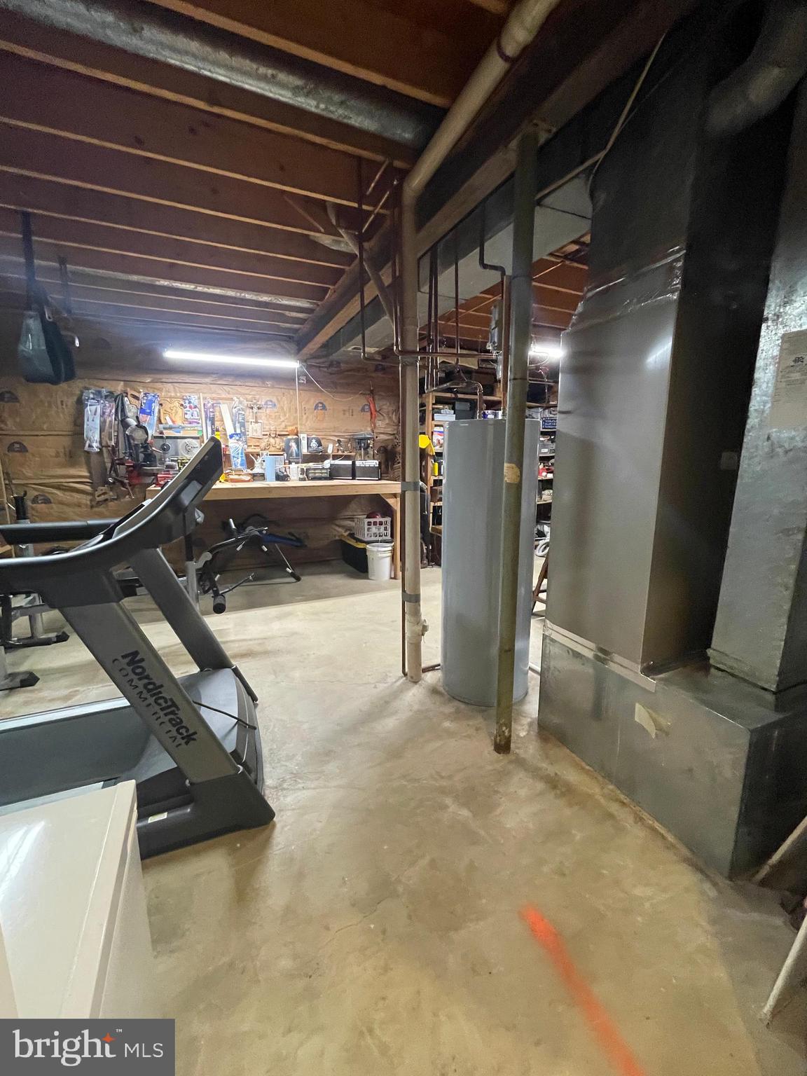 LAKE MONTCLAIR - Residential