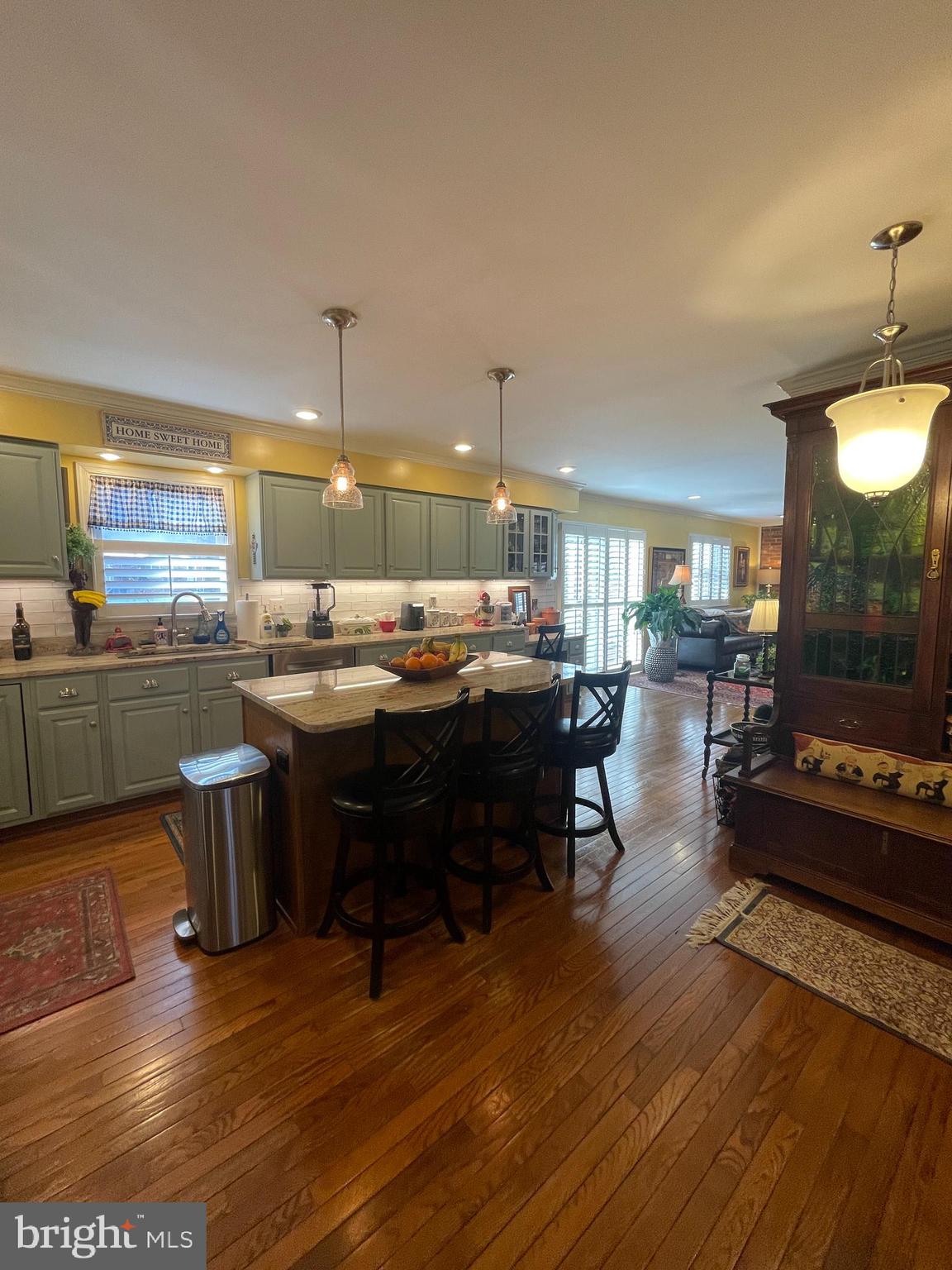 LAKE MONTCLAIR - Residential