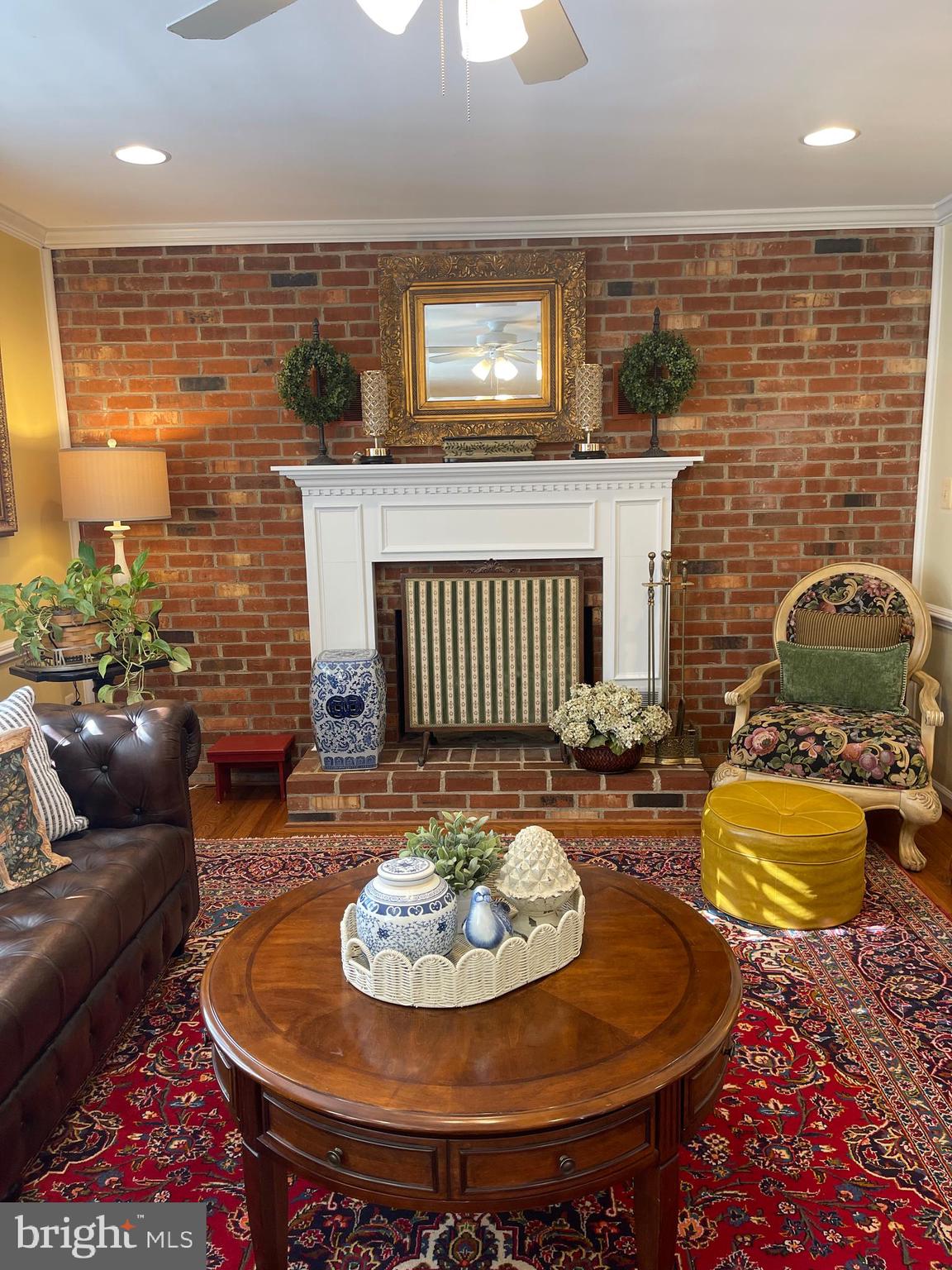 LAKE MONTCLAIR - Residential