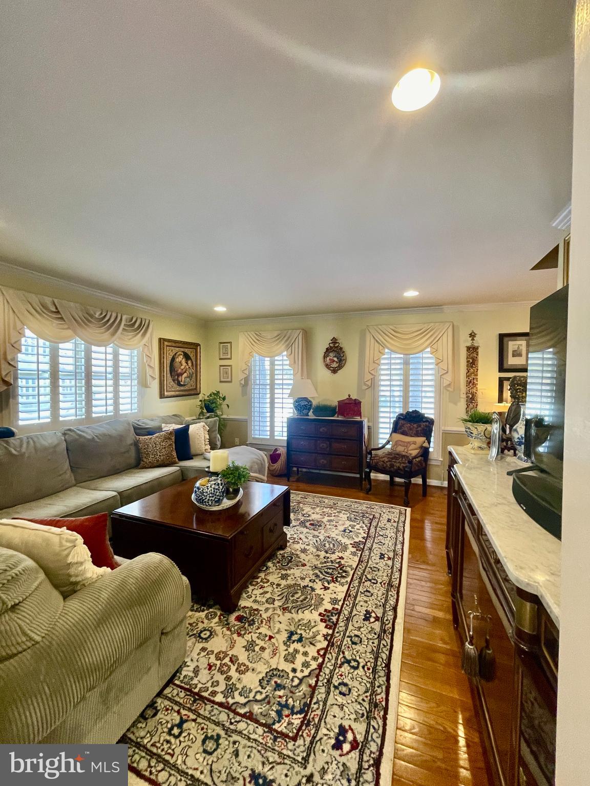 LAKE MONTCLAIR - Residential