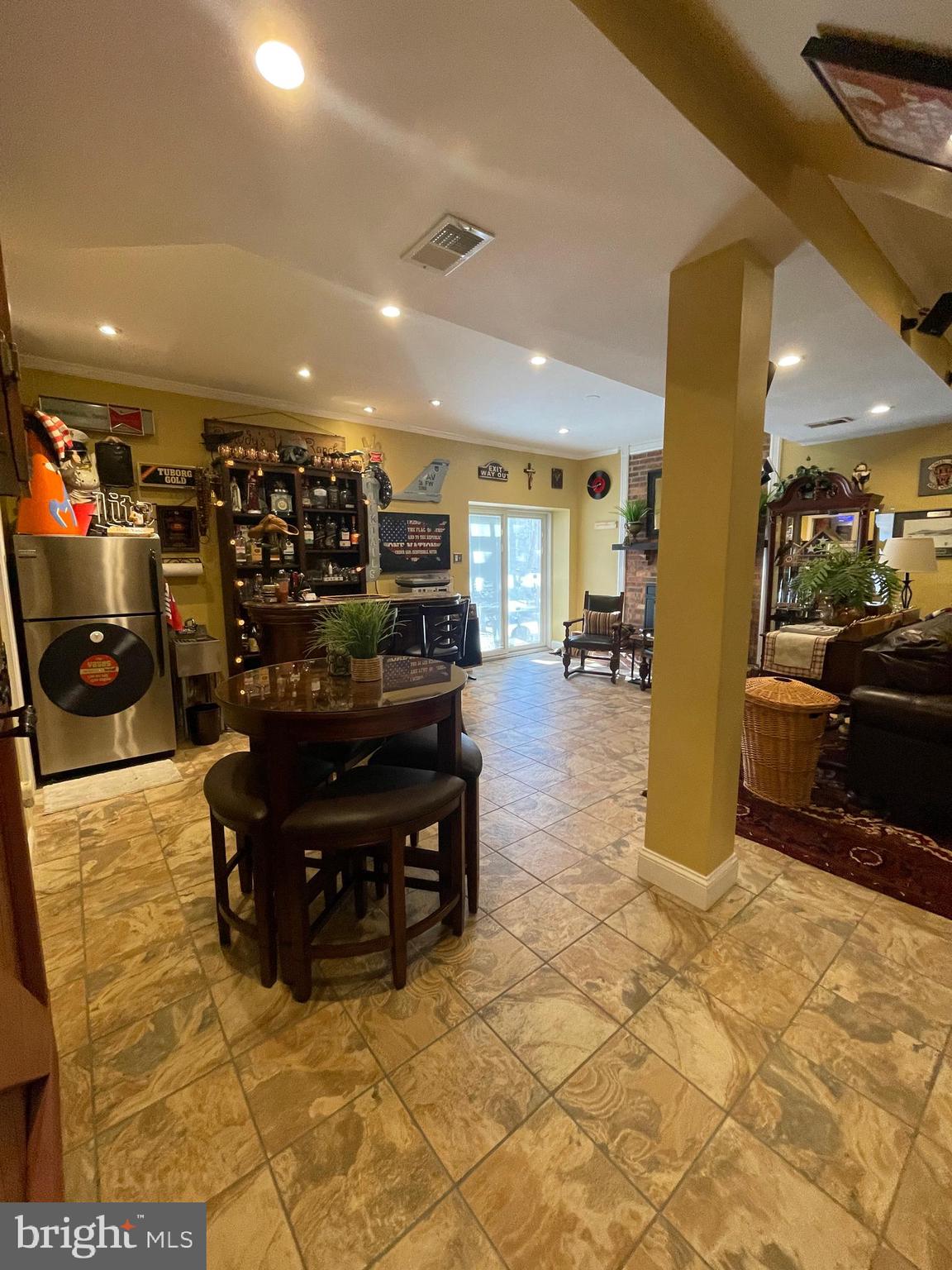 LAKE MONTCLAIR - Residential