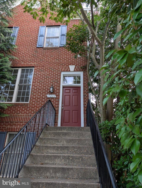 Townhouse For Rent - 17289 Vaughn Lane<br/> DUMFRIES, VA 22026