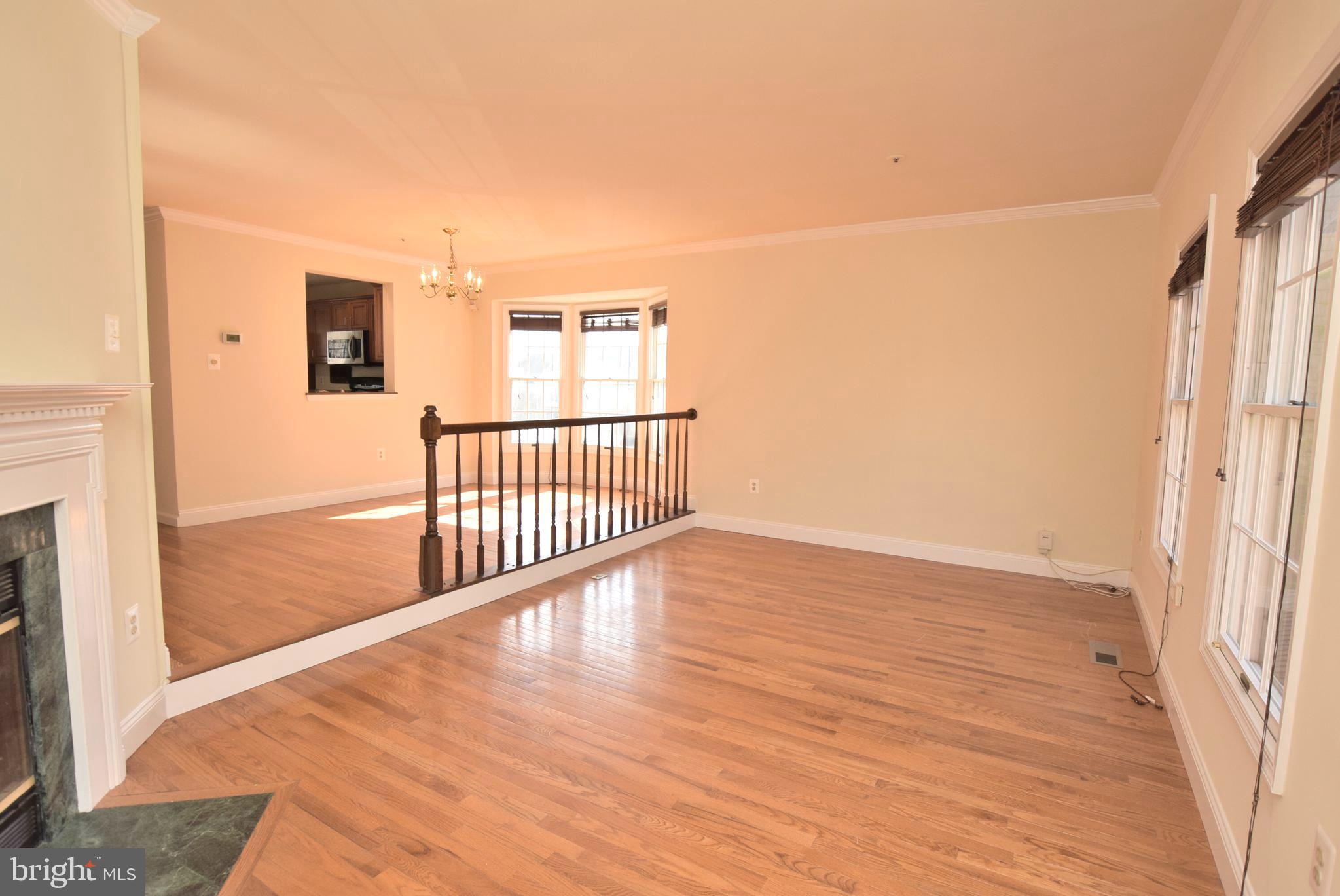 PARADISE - Residential Lease