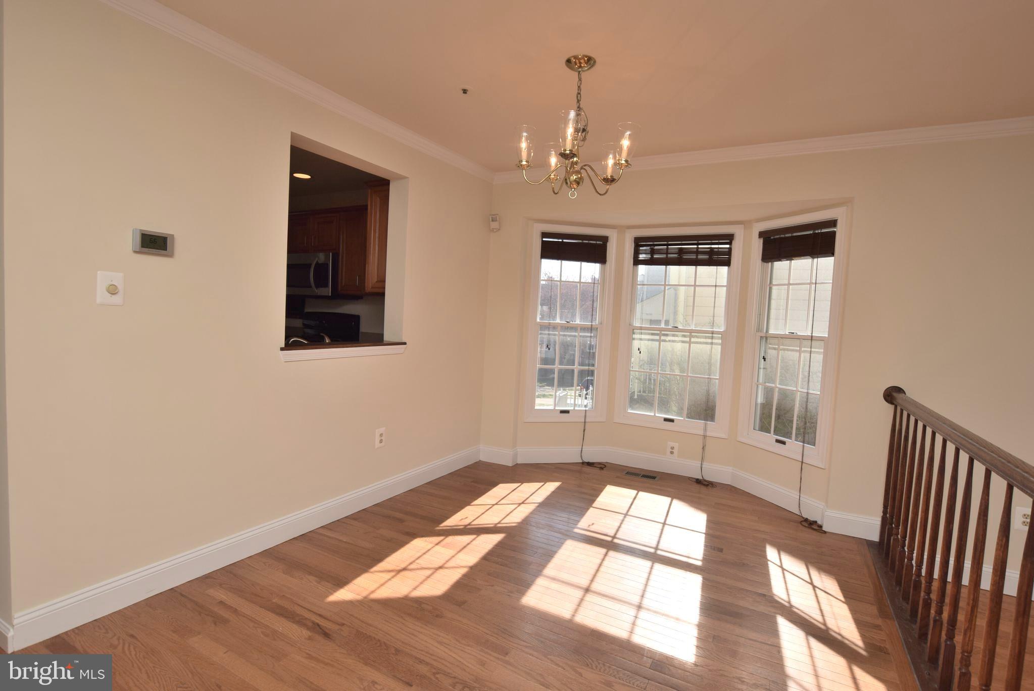 PARADISE - Residential Lease