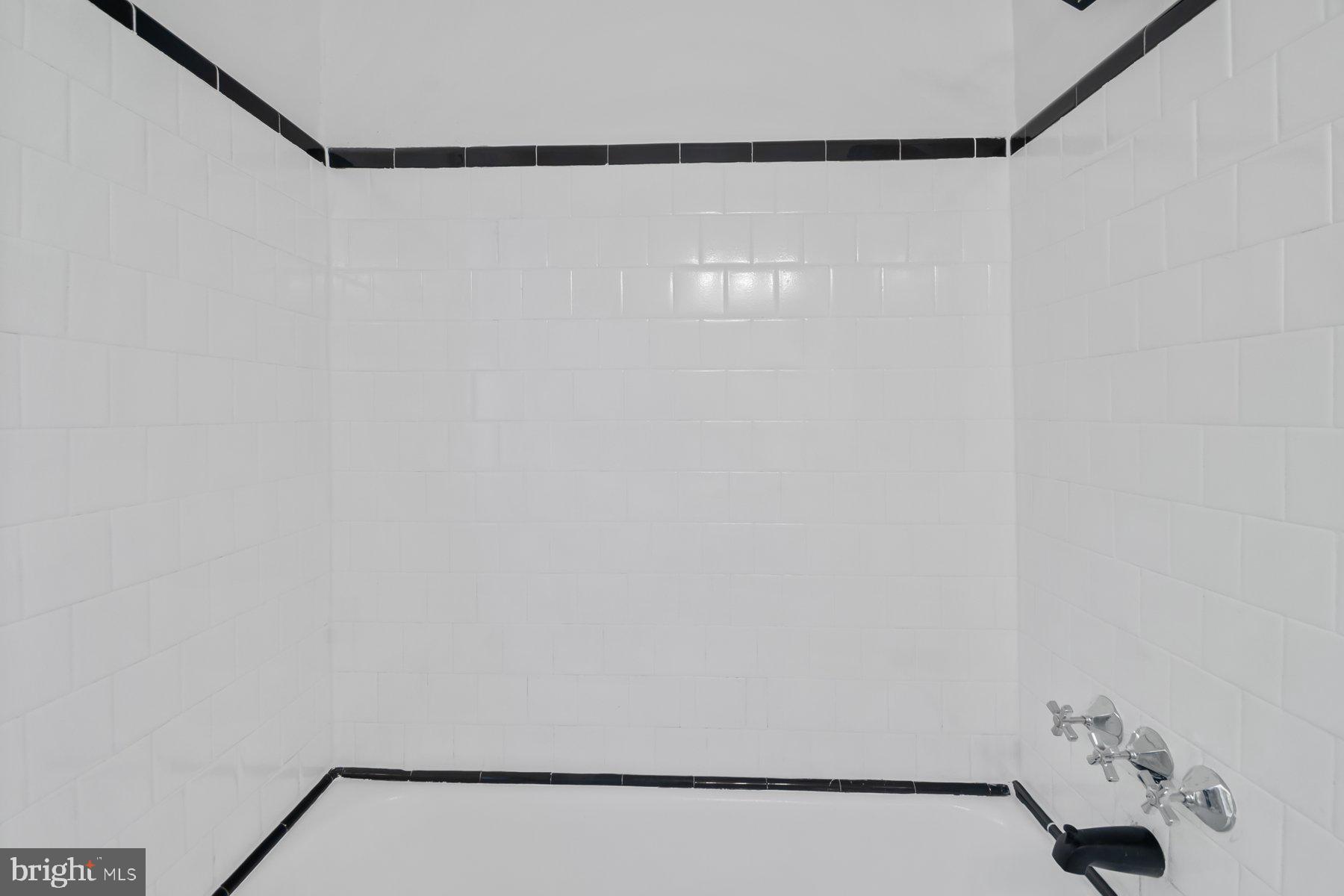 NORTHWOOD - Residential