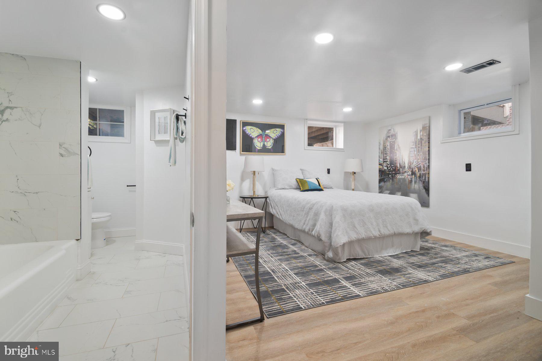 NORTHWOOD - Residential