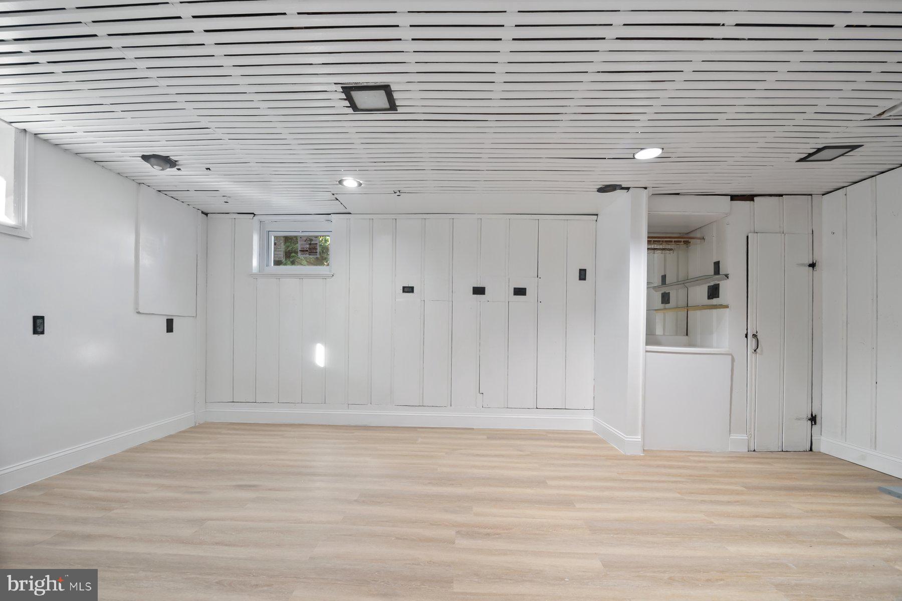 NORTHWOOD - Residential